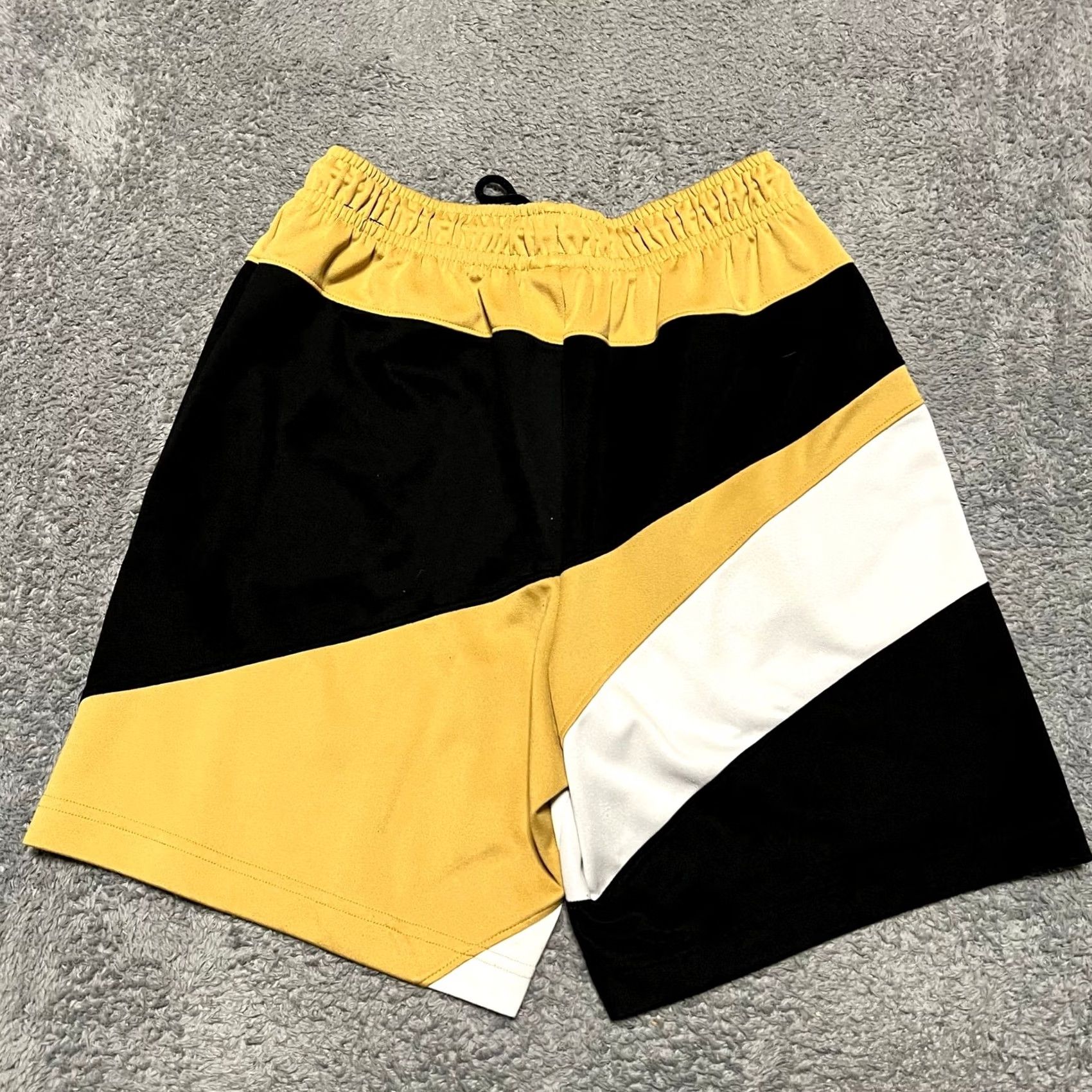 Jordan Brand Jordan Jumpman Tricot Wave Shorts Mens Small Black Gold Colorblock Zip Pockets Size US 29 - 3 Thumbnail