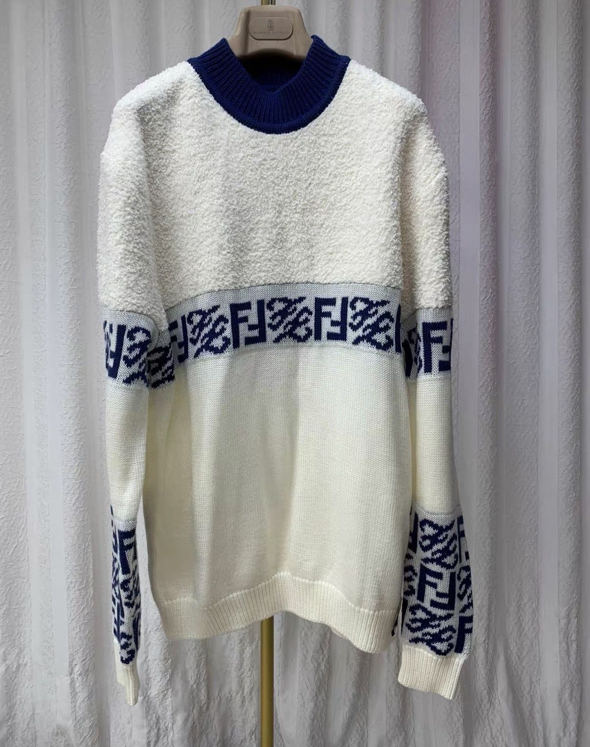 Fendi FENDI White Turtleneck Sweater Size US M / EU 48-50 / 2 - 1 Thumbnail