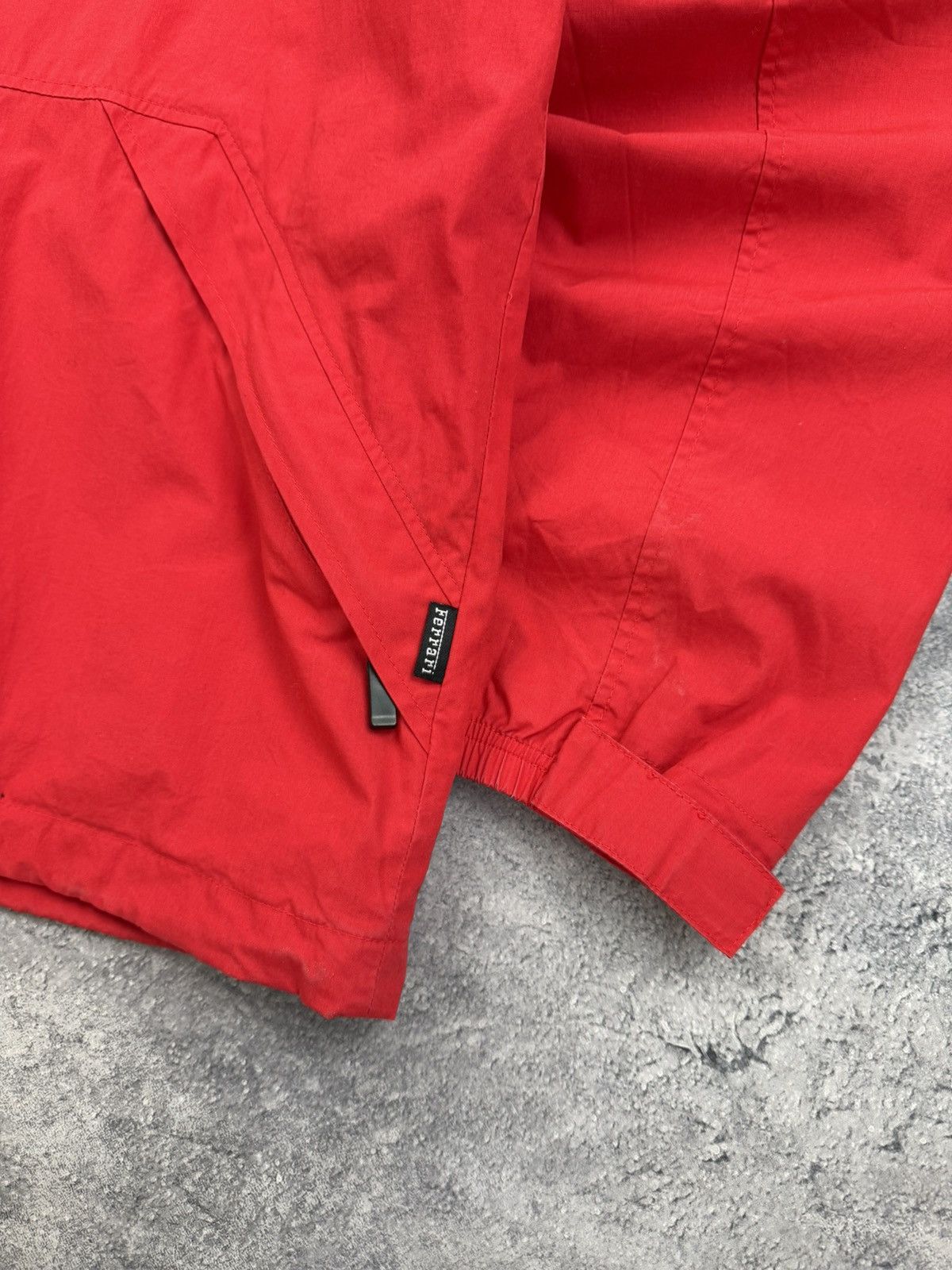Ferrari Vintage Ferrari Racing Y2K Jacket F1 Red Size M Size US M / EU 48-50 / 2 - 12 Thumbnail