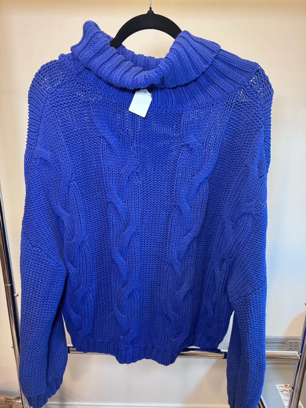 Designer Cozy Cabled Knit Sweater - Cowl Neck - Size L Size L / US 10 / IT 46 - 1 Thumbnail