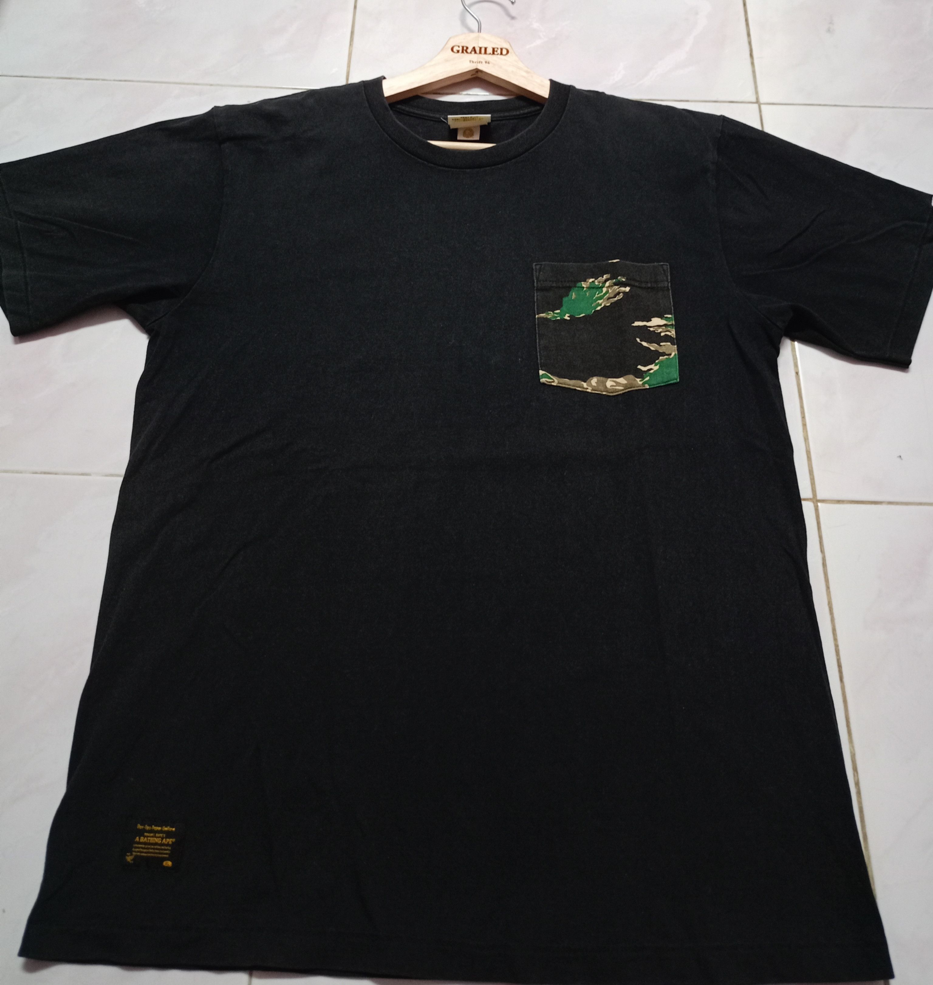 Bape Tiger Camo Pocket Tee Size US L / EU 52-54 / 3 - 1 Thumbnail