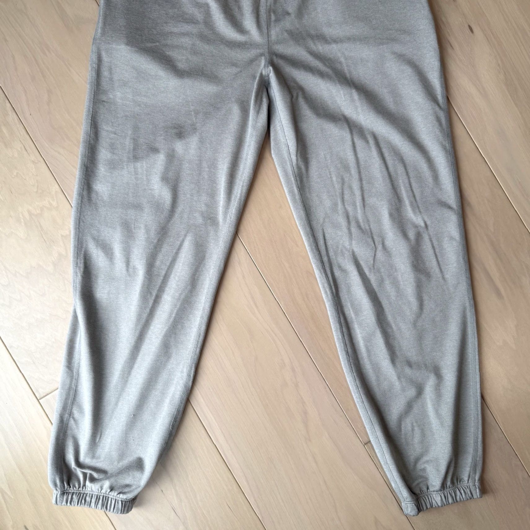 Vuori Vuori Boyfriend Jogger Women's S Beige Comfy Sweatpants Loungewear Yoga Pants Regular Size 28" / US 6 / IT 42 - 4 Thumbnail