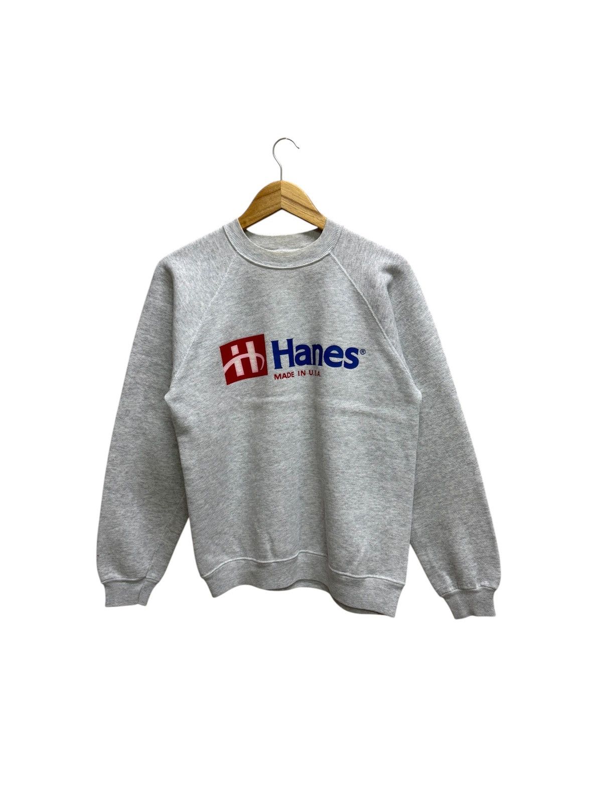 Hanes Vintage 90s Hanes Made In Usa Biglogo Crewneck Sweatshirt Size US S / EU 44-46 / 1 - 1 Thumbnail