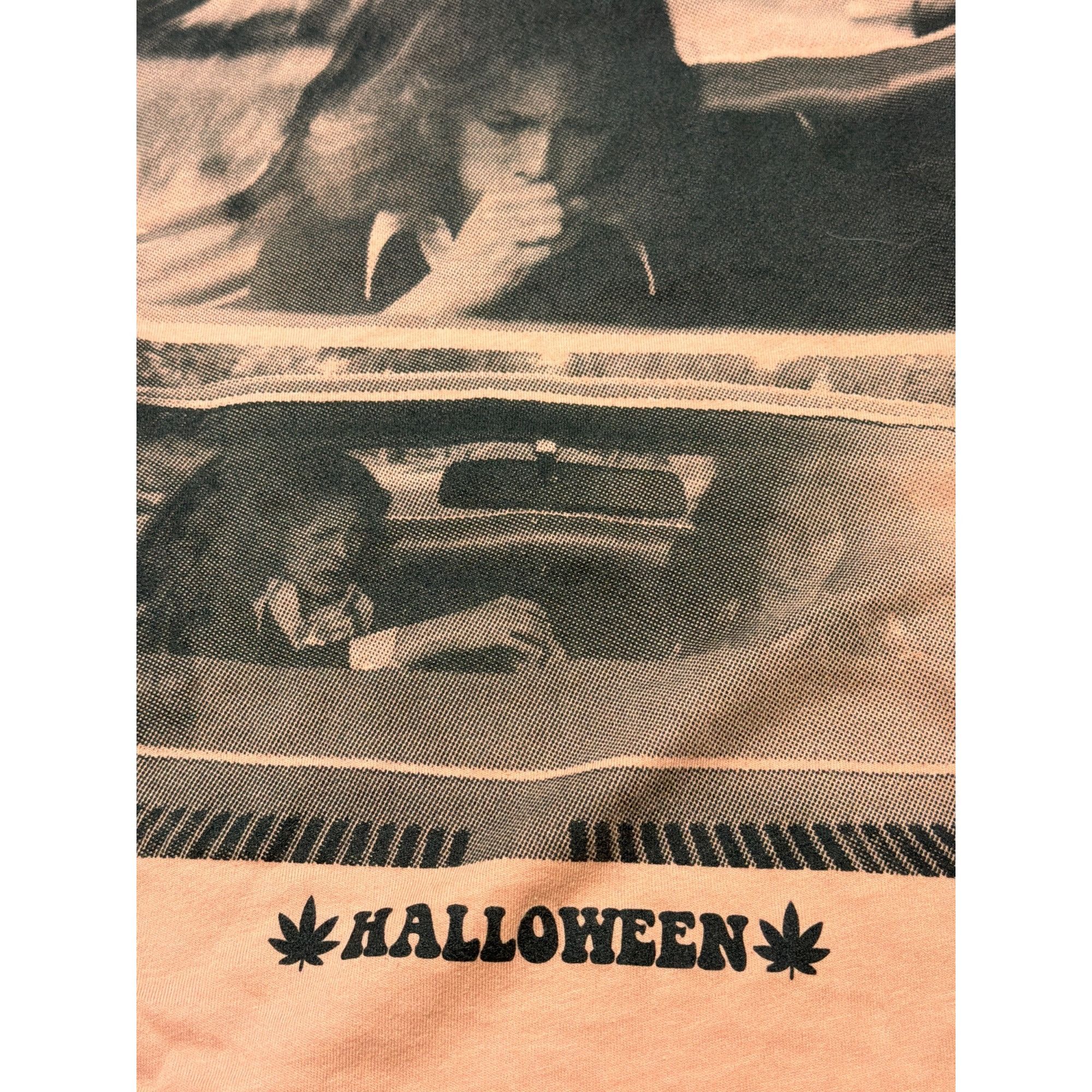 Other Halloween Movie Pink Graphic T Shirt Discount Cemetery Jamie Size US XL / EU 56 / 4 - 4 Thumbnail