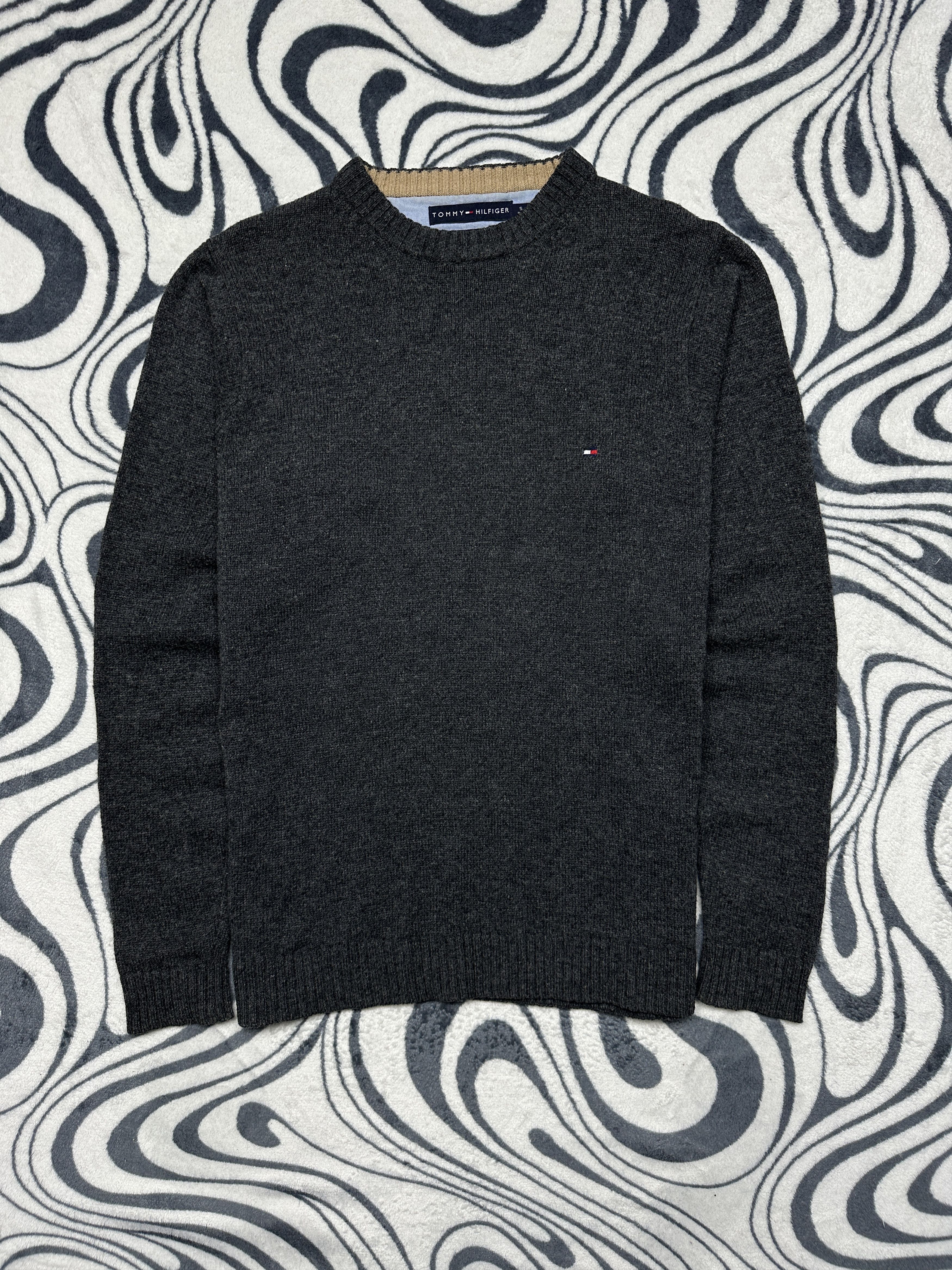 Tommy Hilfiger Tommy Hilfiger Vintage Mens Wool Knit Sweater Size US S / EU 44-46 / 1 - 1 Thumbnail