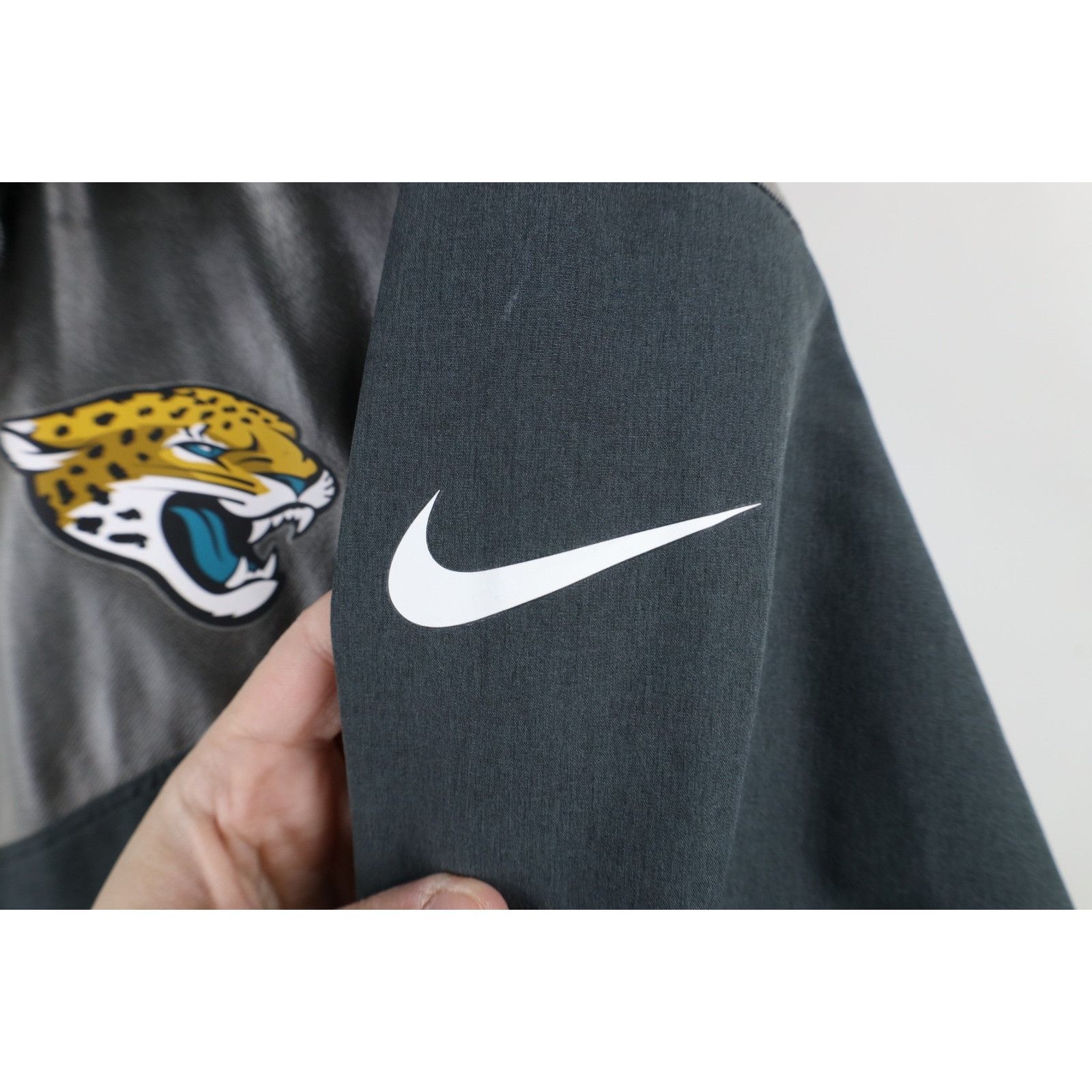 Nike Nike On Field Team Issued Jacksonville Jaguars Jacket Size US L / EU 52-54 / 3 - 4 Thumbnail