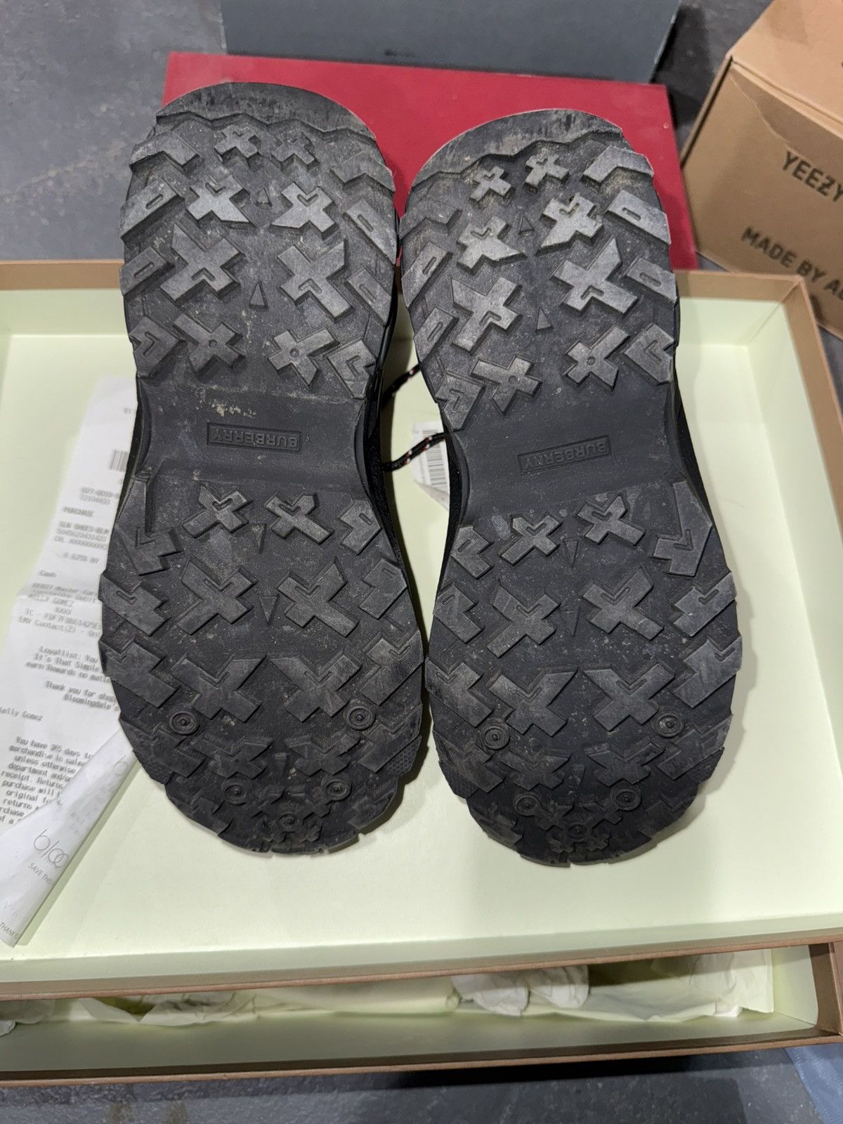Burberry Burberry Arthur Check Plaid Sneakers Black Red Low Top Women Size US 6 / IT 36 - 8 Thumbnail
