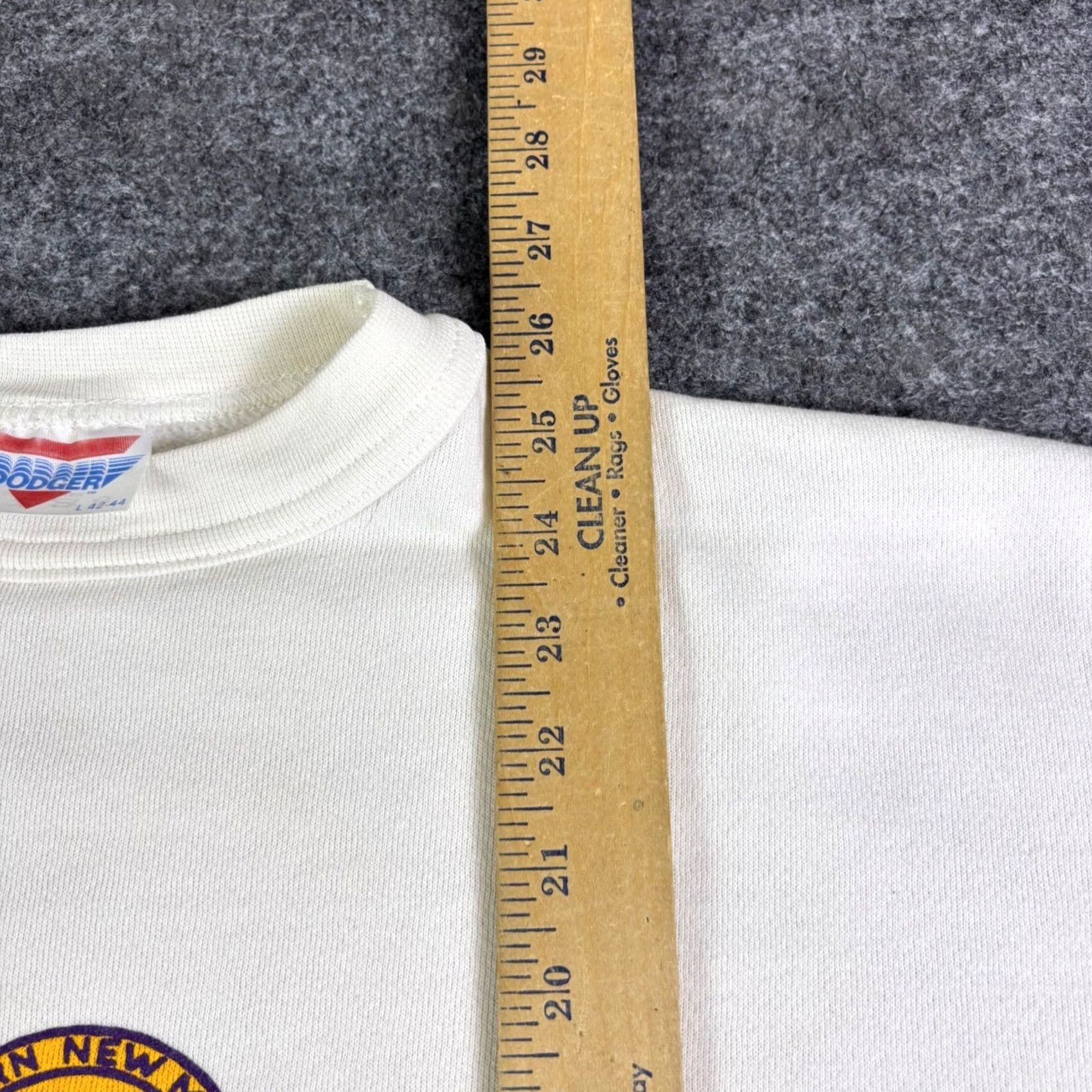 Vintage VINTAGE Dodger Sweatshirt Crew Neck Long Sleeve Graphic Print Men L Ivory USA 90s Western New Mexico Mustangs Size US L / EU 52-54 / 3 - 5 Thumbnail