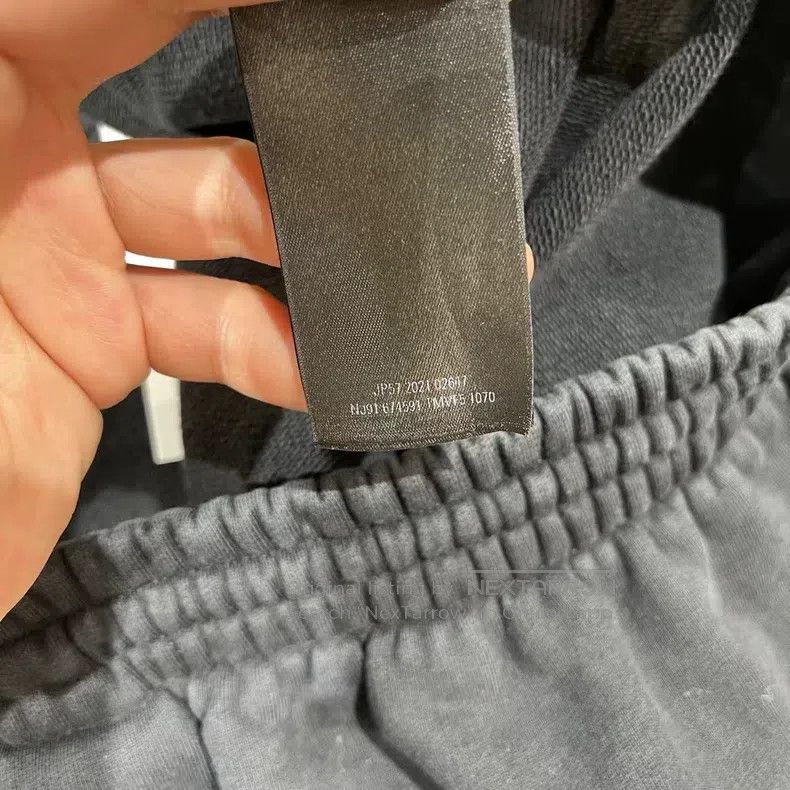 Balenciaga Balenciaga size XS Distressed Washed Embroidered Logo Shor Size US 27 - 6 Thumbnail