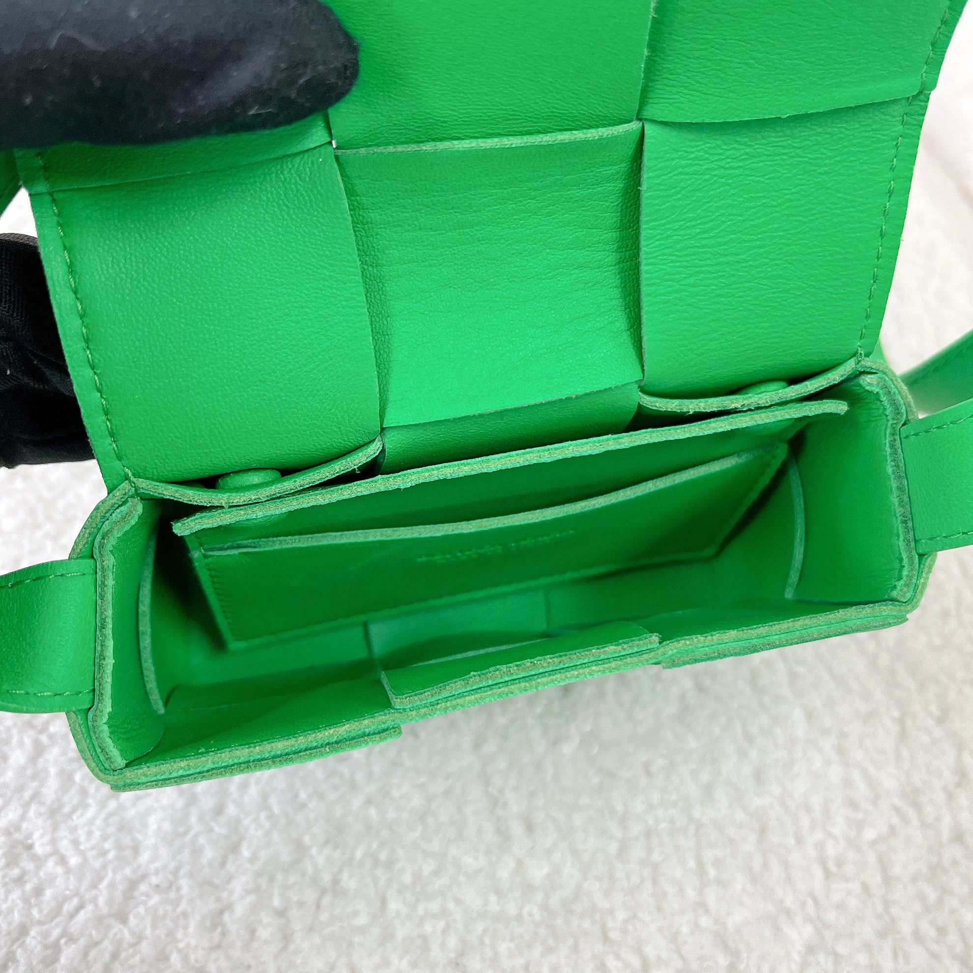 Bottega Veneta Bottega Veneta green woven Tofu crossbody bag Size ONE SIZE - 8 Thumbnail