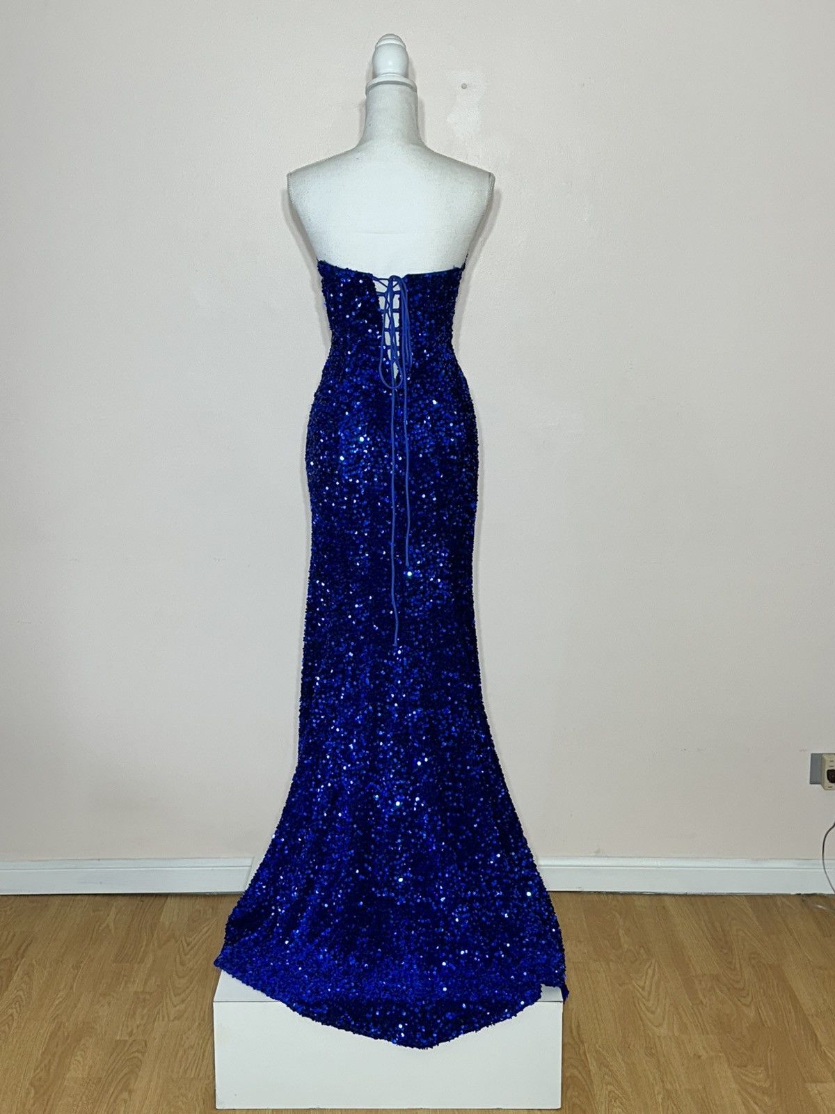 Designer × Vintage Cinderella Devine Navy Sequined Gown Size S / US 4 / IT 40 - 5 Thumbnail