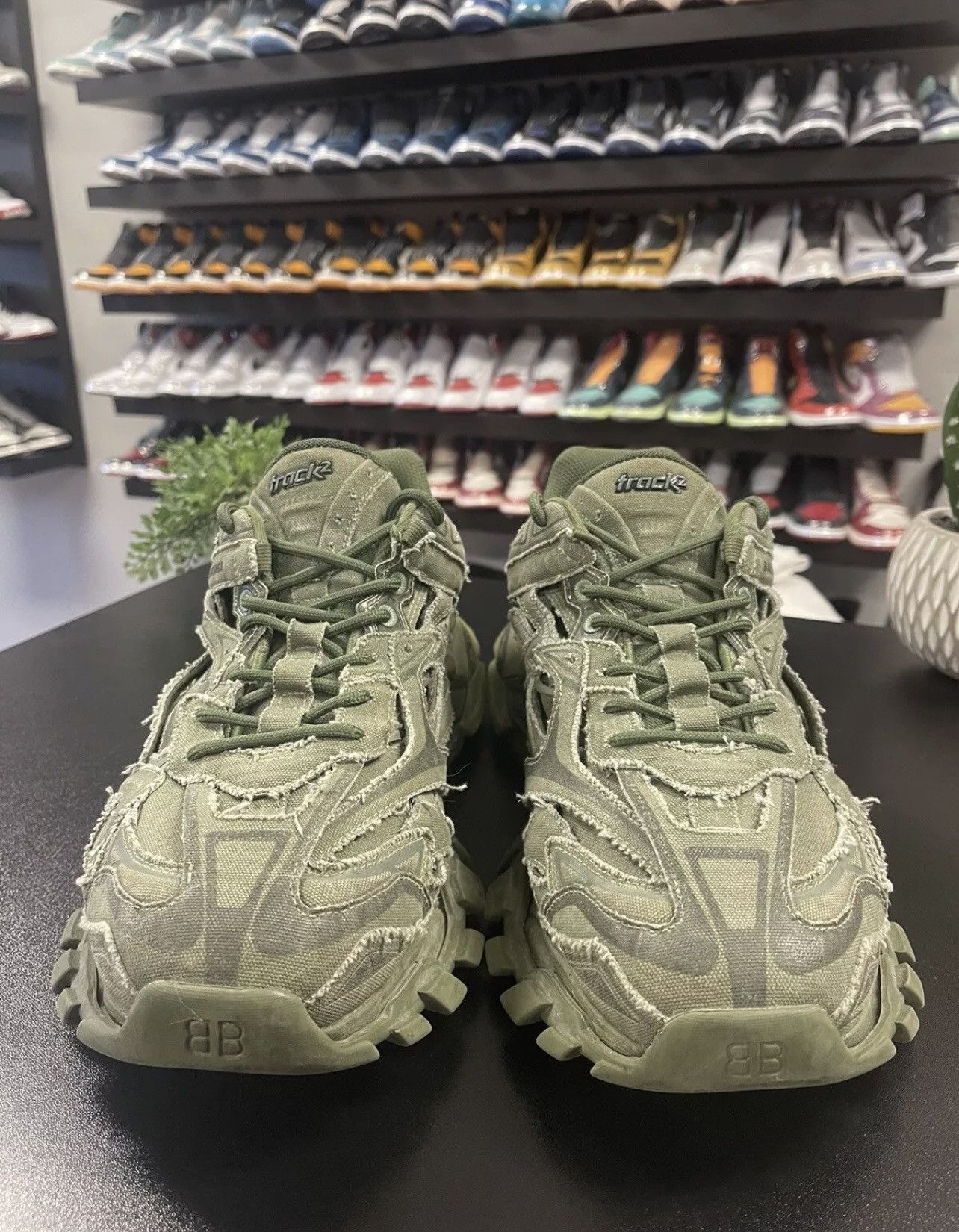 Balenciaga Size 13 - Balenciaga Track2 Sneakers Khaki Green 46EU Size US 13 / EU 46 - 2 Thumbnail