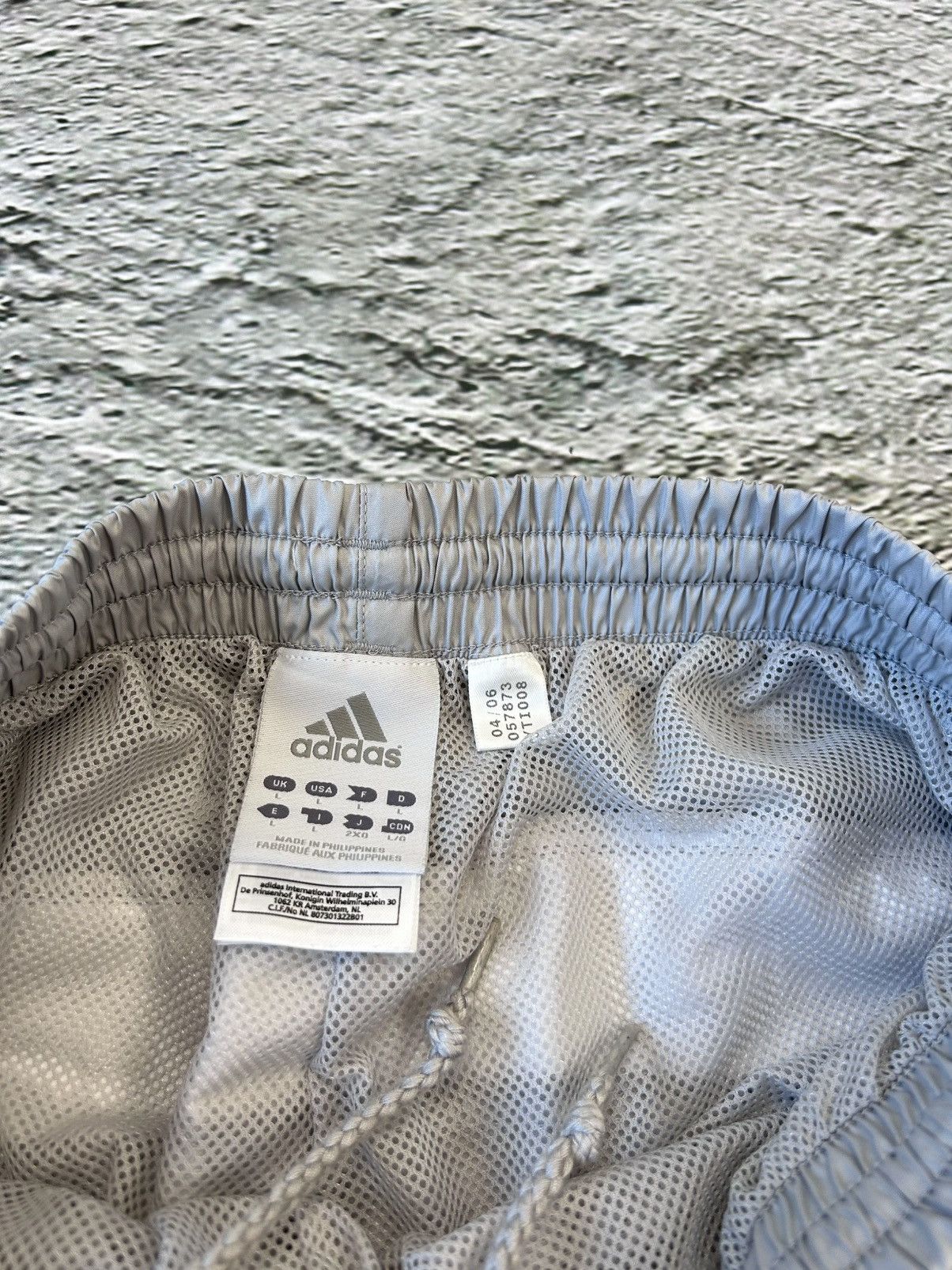 Adidas Adidas vintage grey nylon track pants drill Y2K Size US 32 / EU 48 - 3 Thumbnail