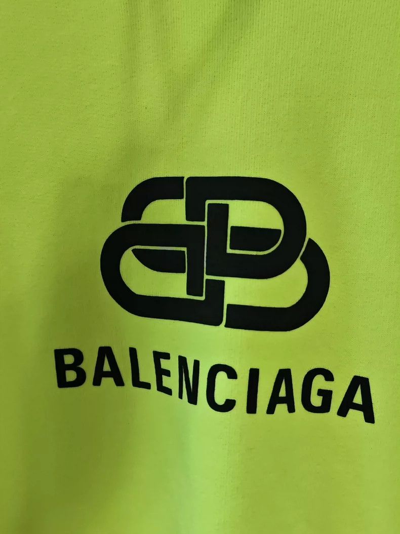 Balenciaga Balenciaga Fluorescent green hooded sweater Size US XS / EU 42 / 0 - 3 Thumbnail