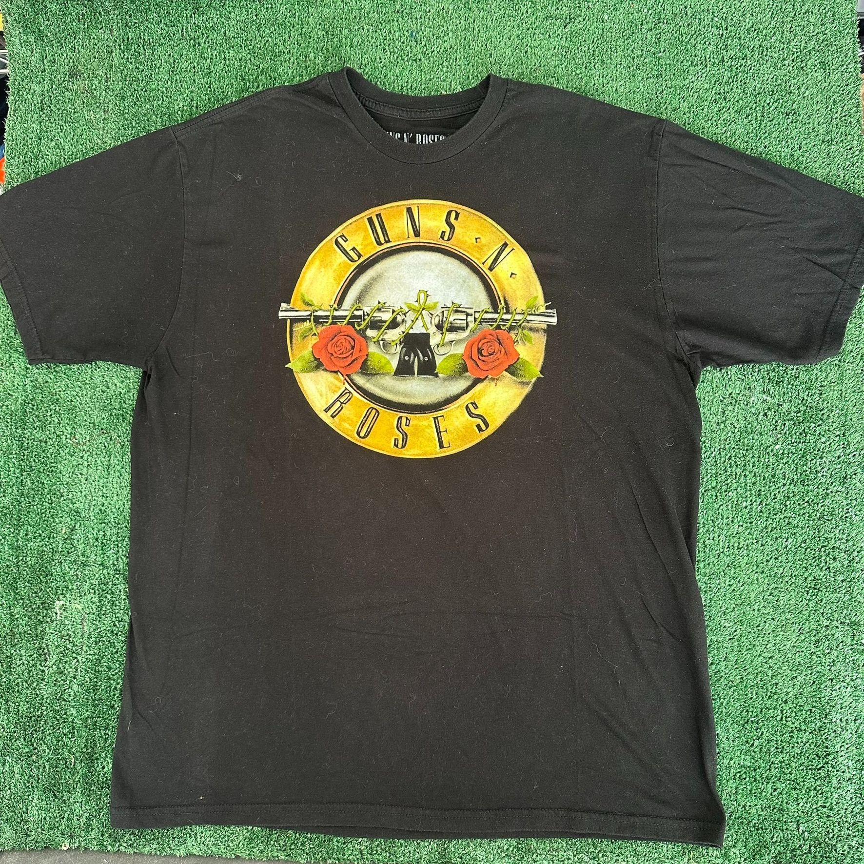 Guns N' Roses Vintage Y2K Guns N' Roses T-Shirt Logo Metal Rock Band Tee Size US XL / EU 56 / 4 - 1 Thumbnail