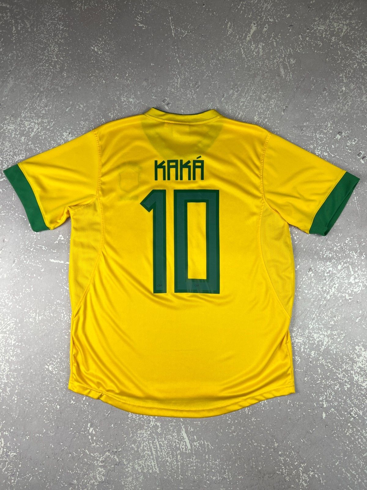 Other Brazil #10 KAKA Soccer Jersey Camiseta BLOKE Yellow T Shirt Size US XL / EU 56 / 4 - 5 Thumbnail