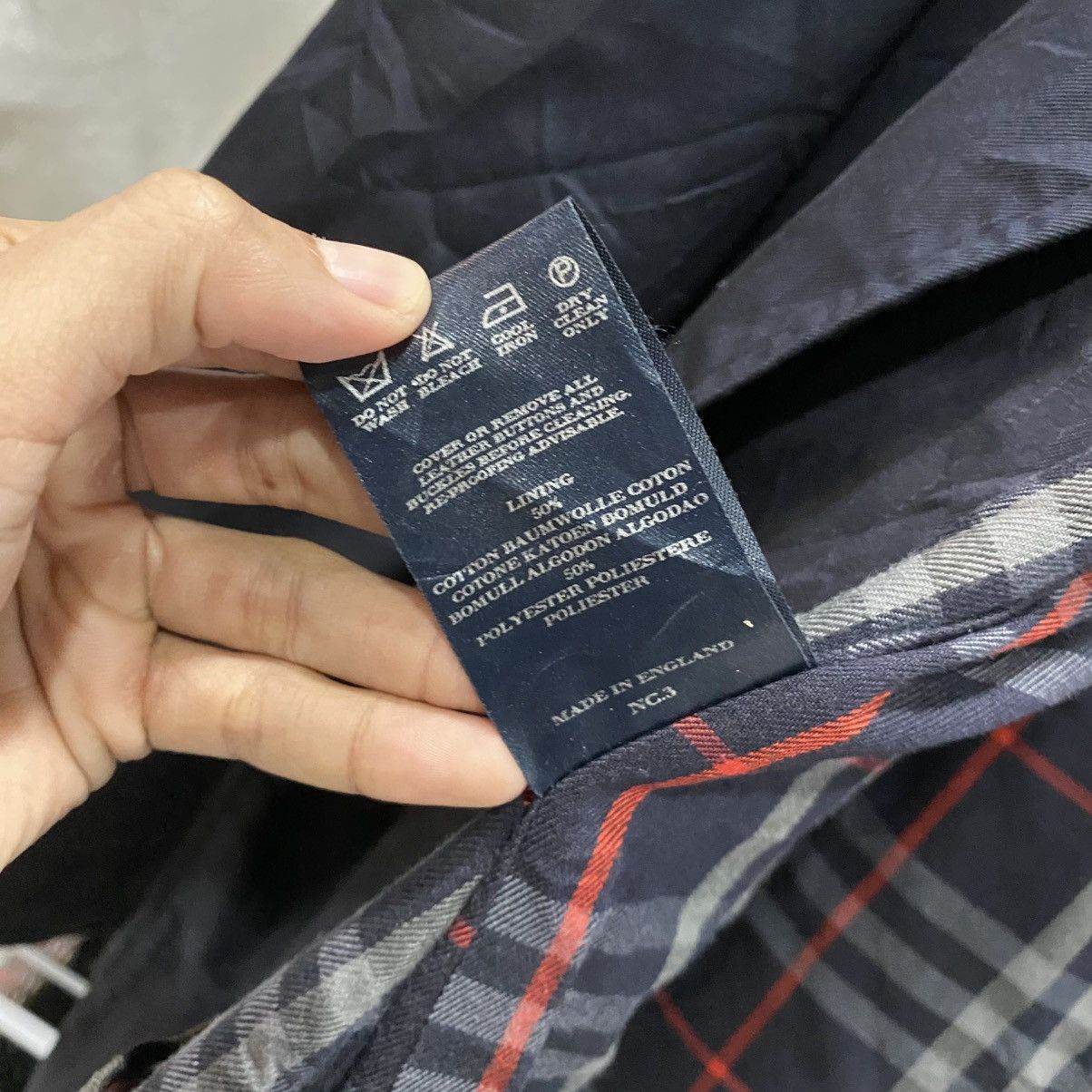 Burberry Burberry London NovaCheck Trench Coat Jacket Made In England Size US L / EU 52-54 / 3 - 17 Thumbnail