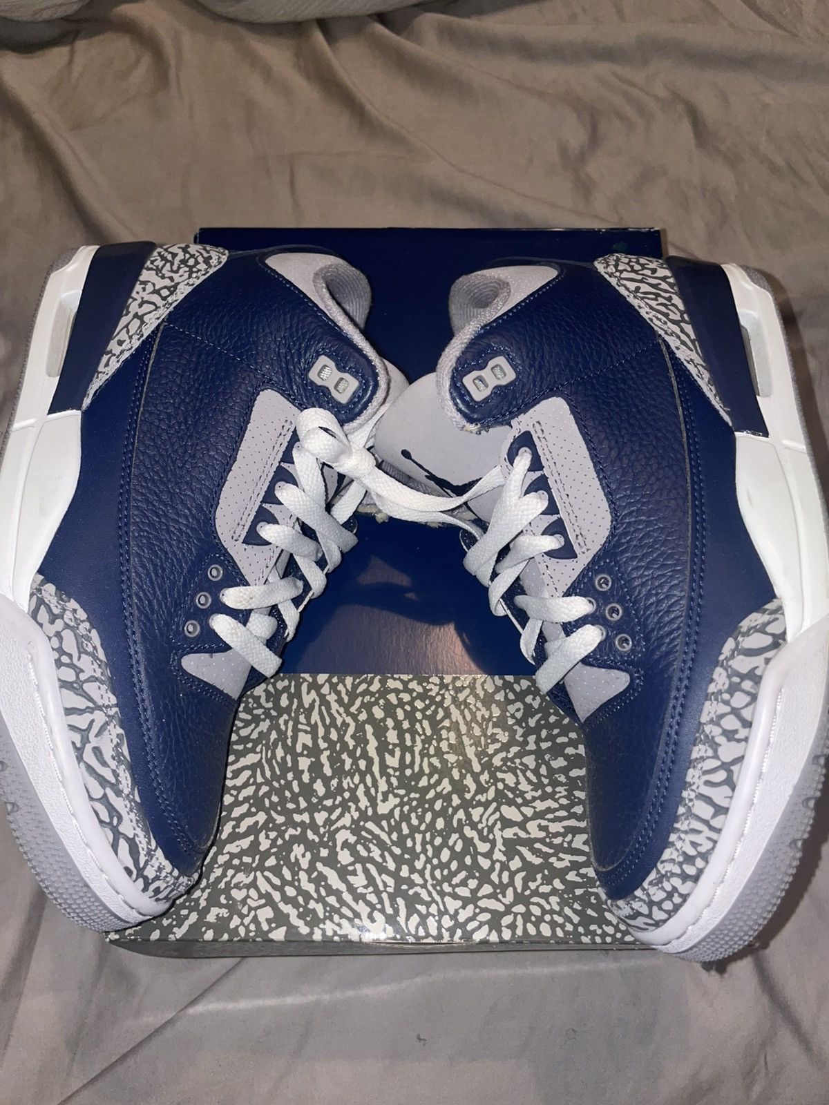 Jordan Brand × Nike Jordan 3 Georgetown Size US 7 / EU 40 - 1 Thumbnail