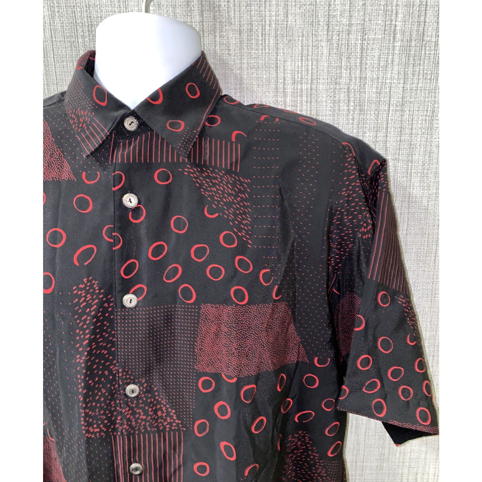 Vintage Leorossi Mens Black/Red Geometric Italian Made Short Sleeve Button Front Shirt M Size US M / EU 48-50 / 2 - 2 Thumbnail