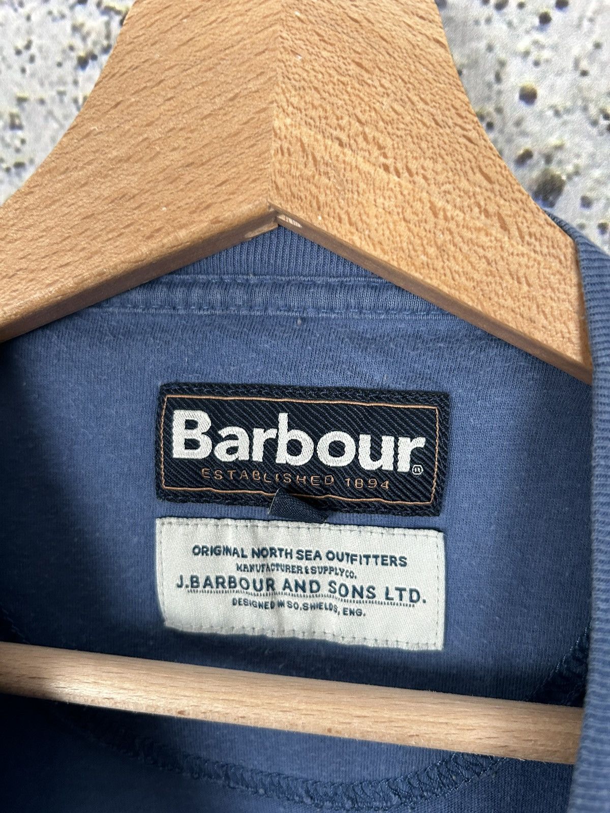 Barbour × Vintage Barbour Logo Graphic Tee Streetwear Gorpcore Vintage Size US S / EU 44-46 / 1 - 4 Thumbnail