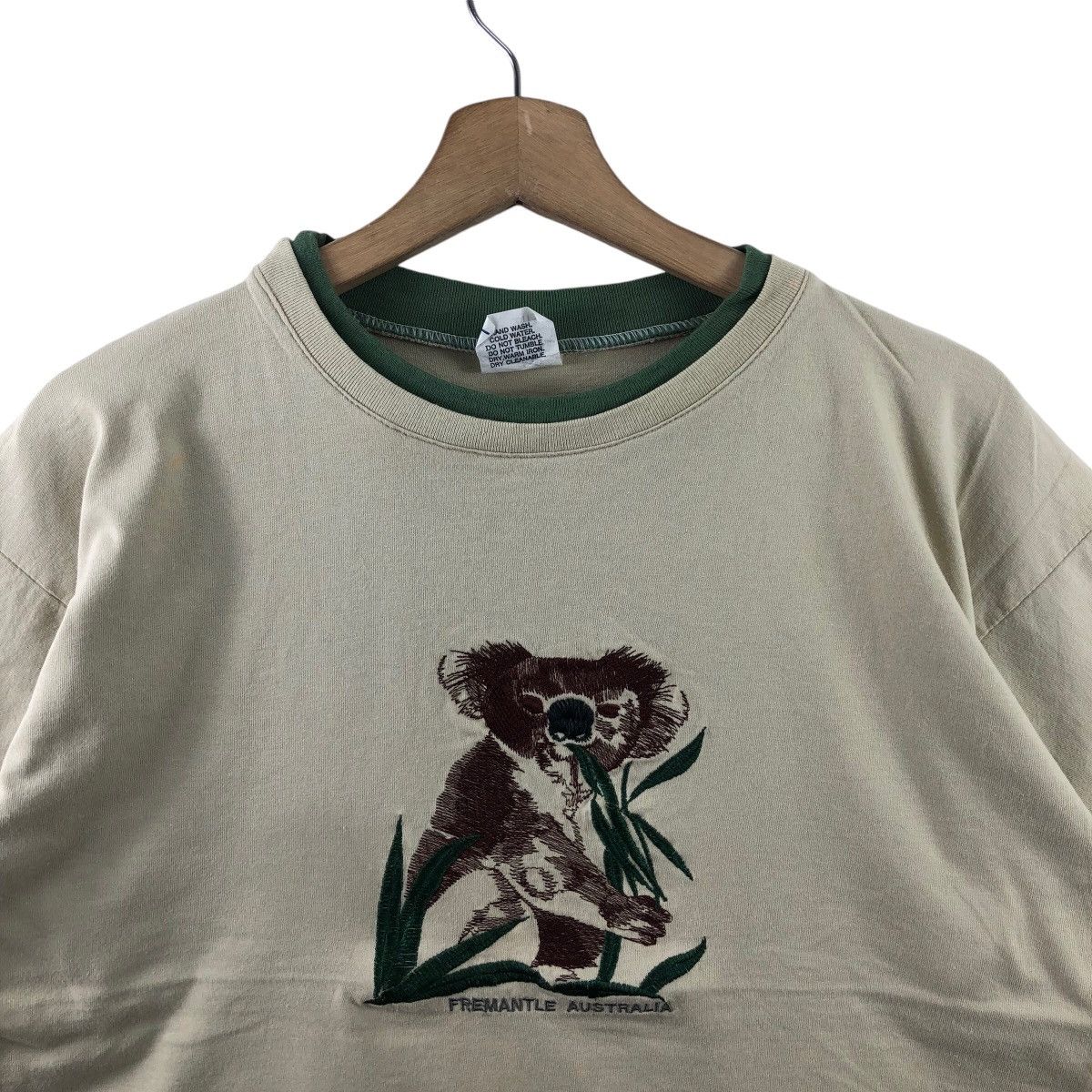 Vintage Vintage 90s Fremantle Australia Tee Shirt Classic Australia Size US S / EU 44-46 / 1 - 2 Thumbnail