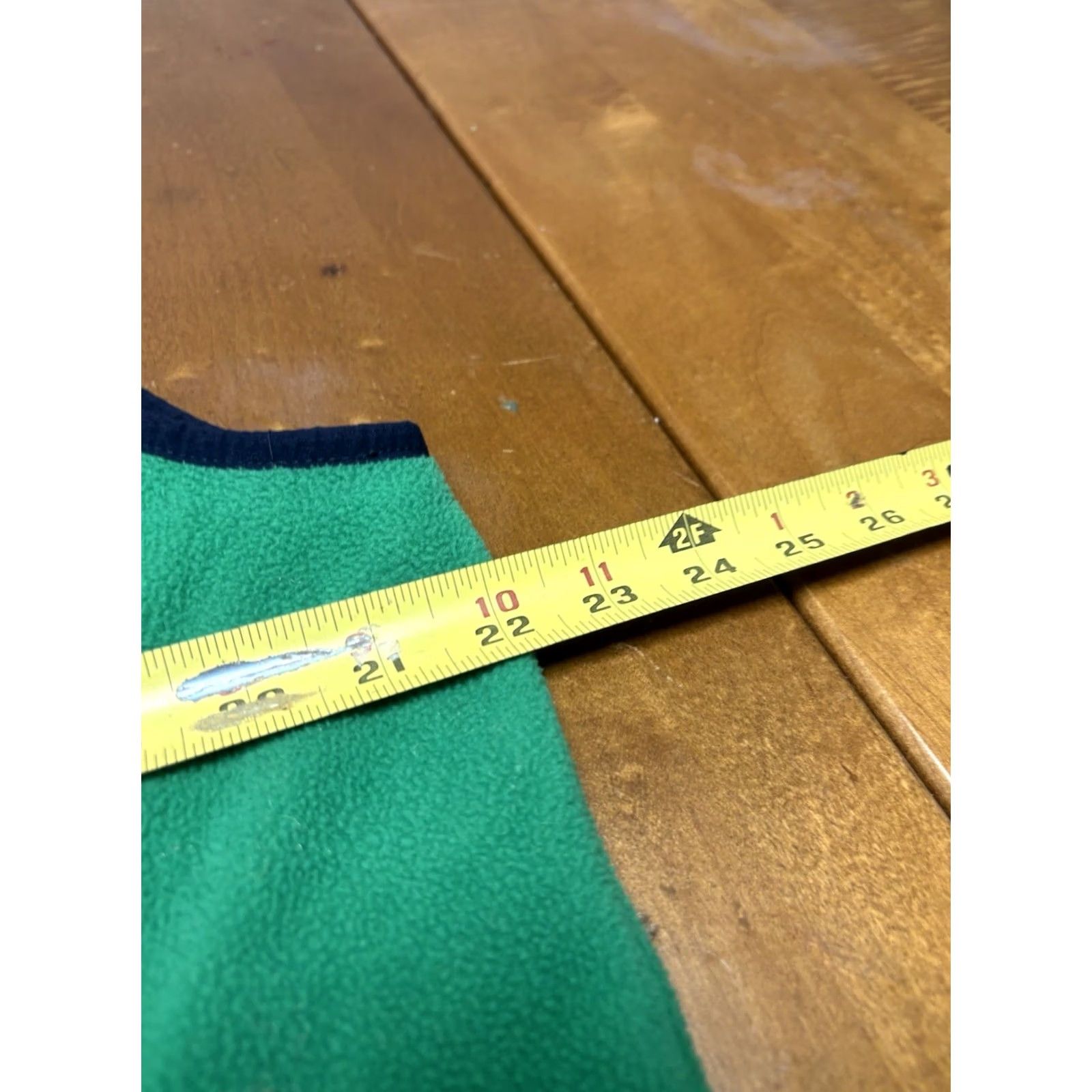 Vineyard Vines Vineyard Vines Green Harbor Fleece Vest Full Zip Men’s Size M Q6 Vest Green M Mens Size US M / EU 48-50 / 2 - 3 Thumbnail
