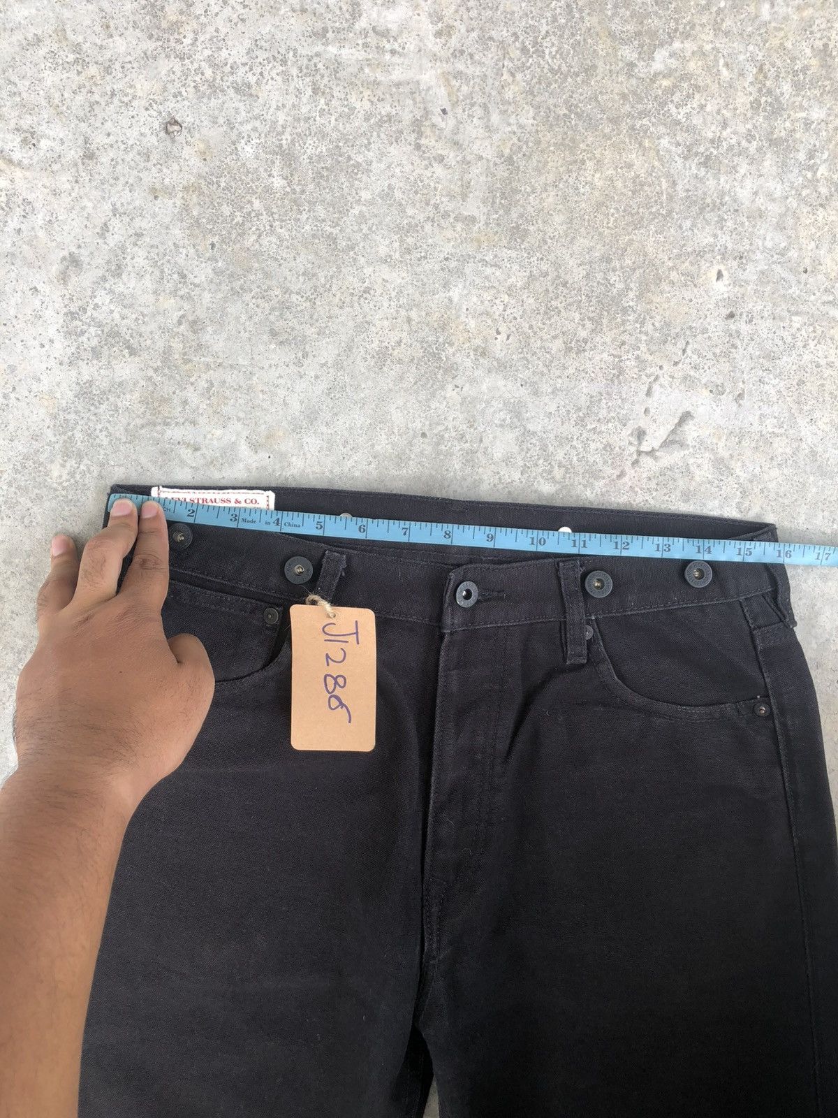 Levi's Y2k Levi’s Buckle Back White Tab Size US 31 - 23 Thumbnail