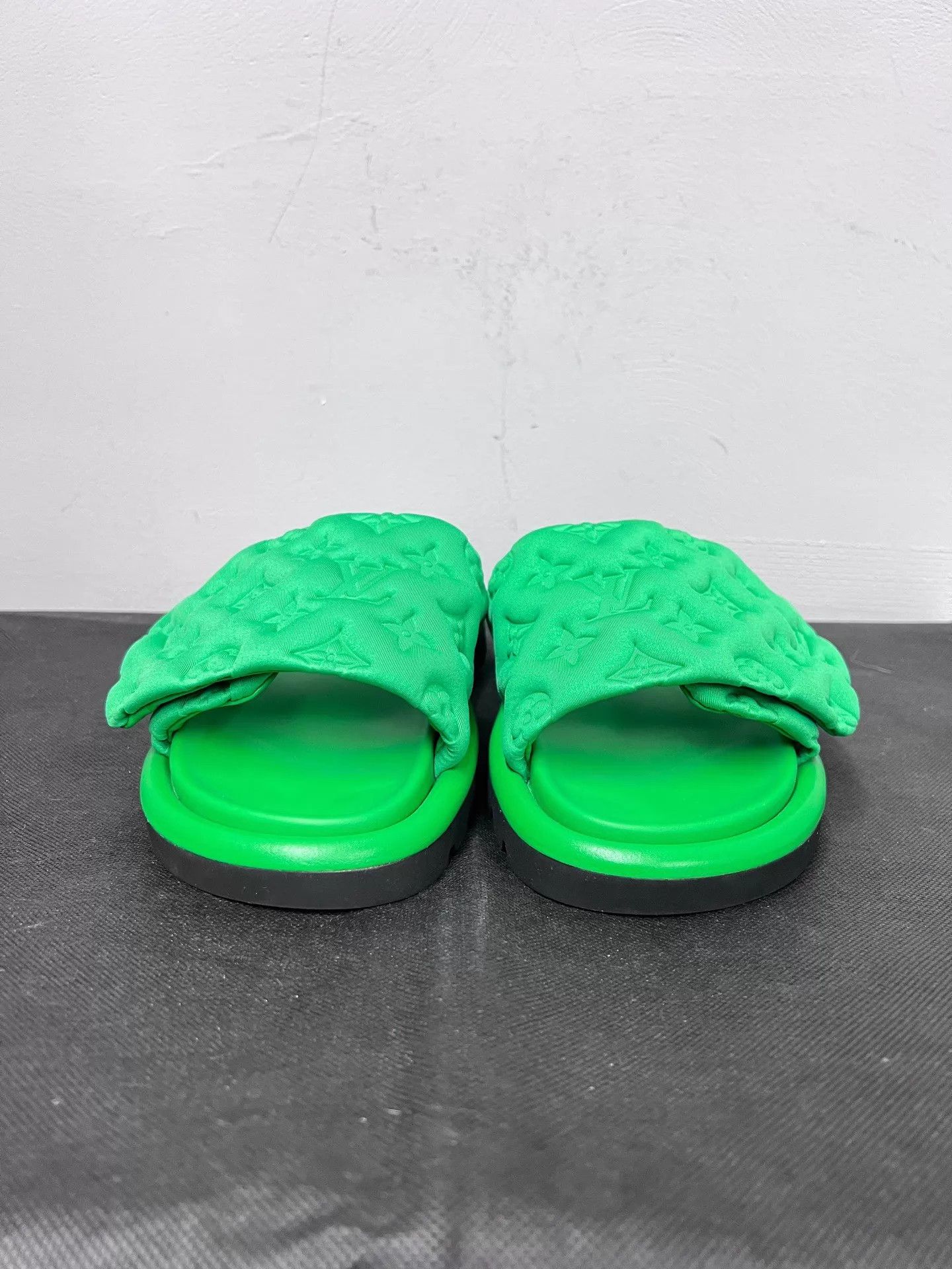 Louis Vuitton LV embossed all-over print Velcro slides 35 new Size US 4.5 / IT 34.5 - 2 Thumbnail