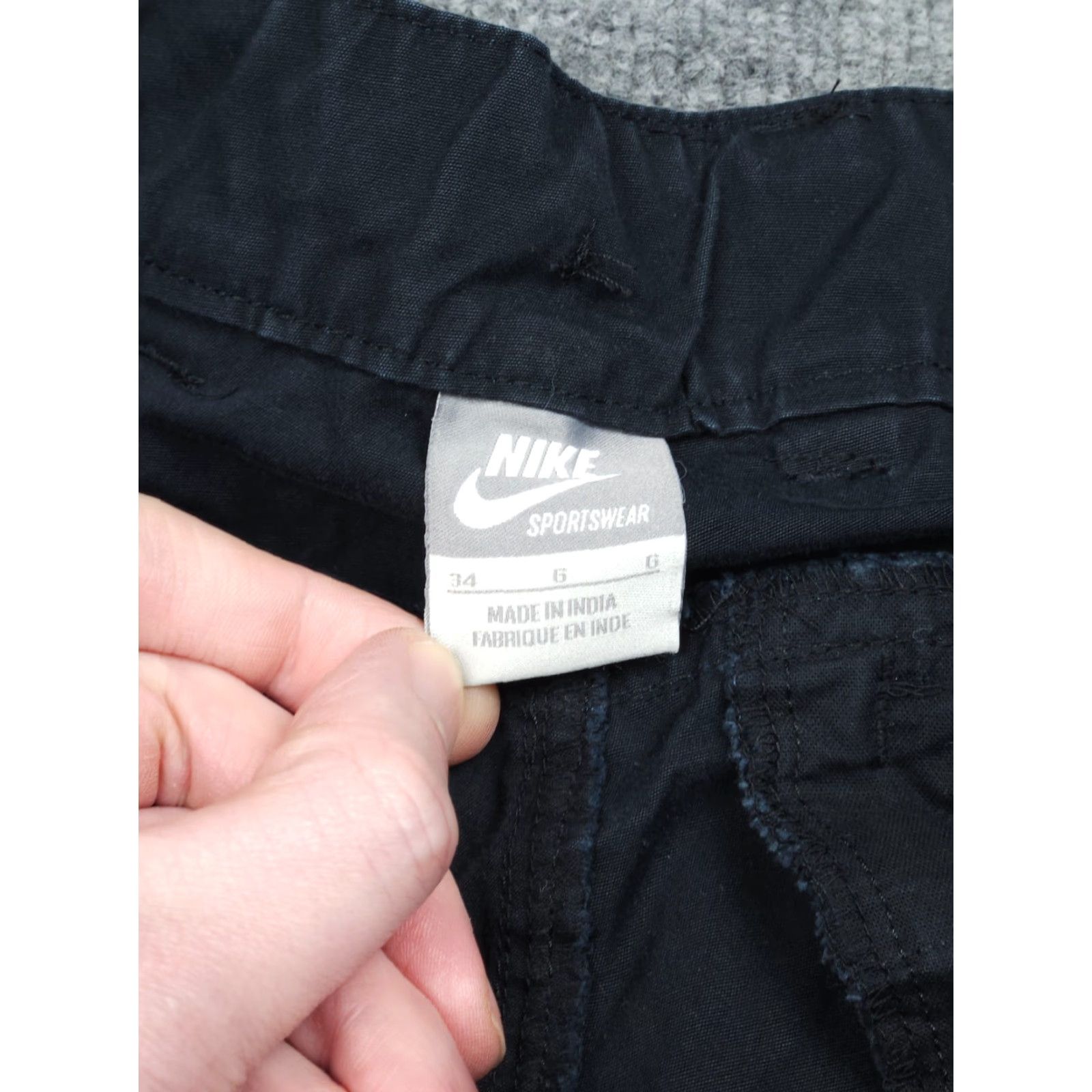Nike Nike Cargo Pants Mens 34 Pants Black 100% Cotton Zip Pocket Wide Leg Logo Embroidered Straight Inseam 32 Casual Travel Nike Heritage Regular Men Size US 34 / EU 50 - 7 Thumbnail