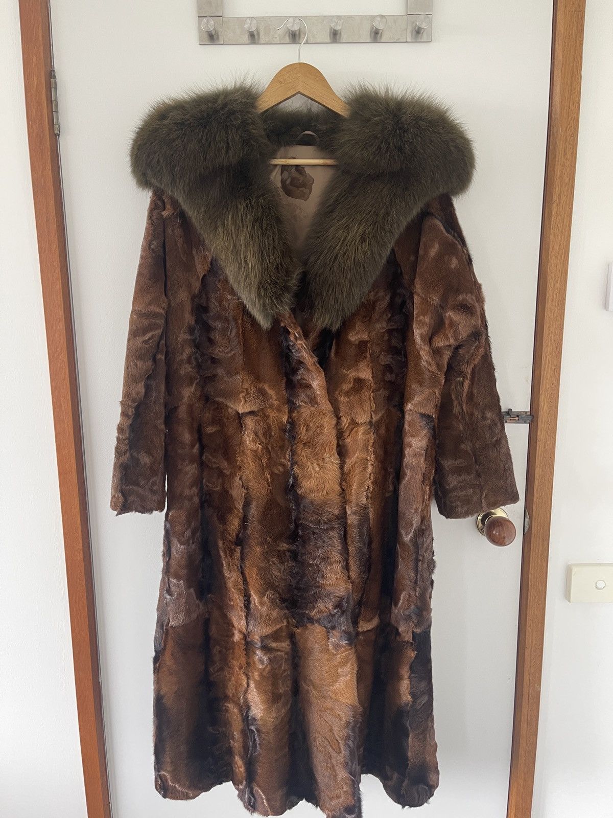 Vintage Vintage Cow Hide and Fox Fur Coat in Brown and Green Size M / US 6-8 / IT 42-44 - 3 Thumbnail