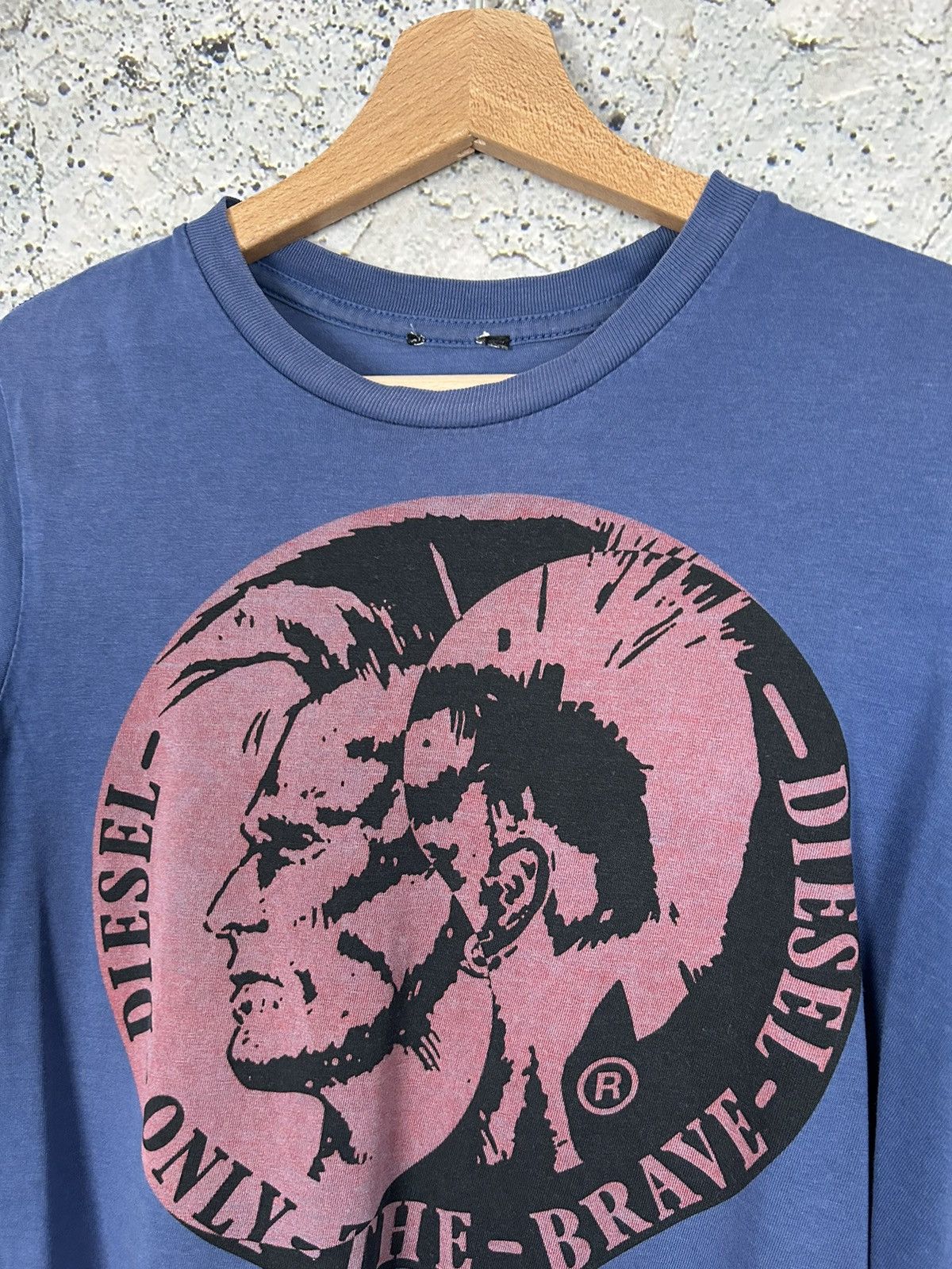 Diesel × Vintage Vintage Diesel Logo Graphic Tee Y2K 00s Punk Rock Size US S / EU 44-46 / 1 - 3 Thumbnail