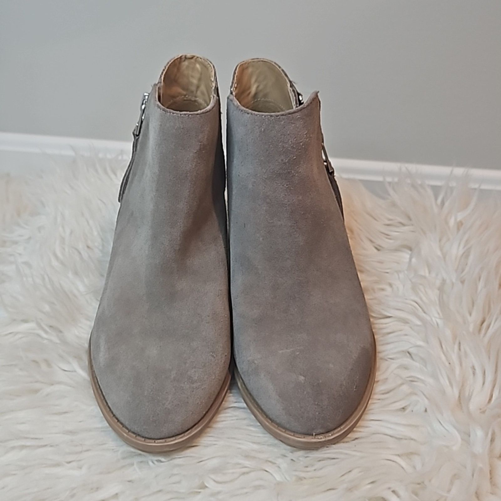 Vionic Vionic 322 Anne Grey Taupe Suede Ankle Bootie Size US 5 / IT 35 - 2 Thumbnail