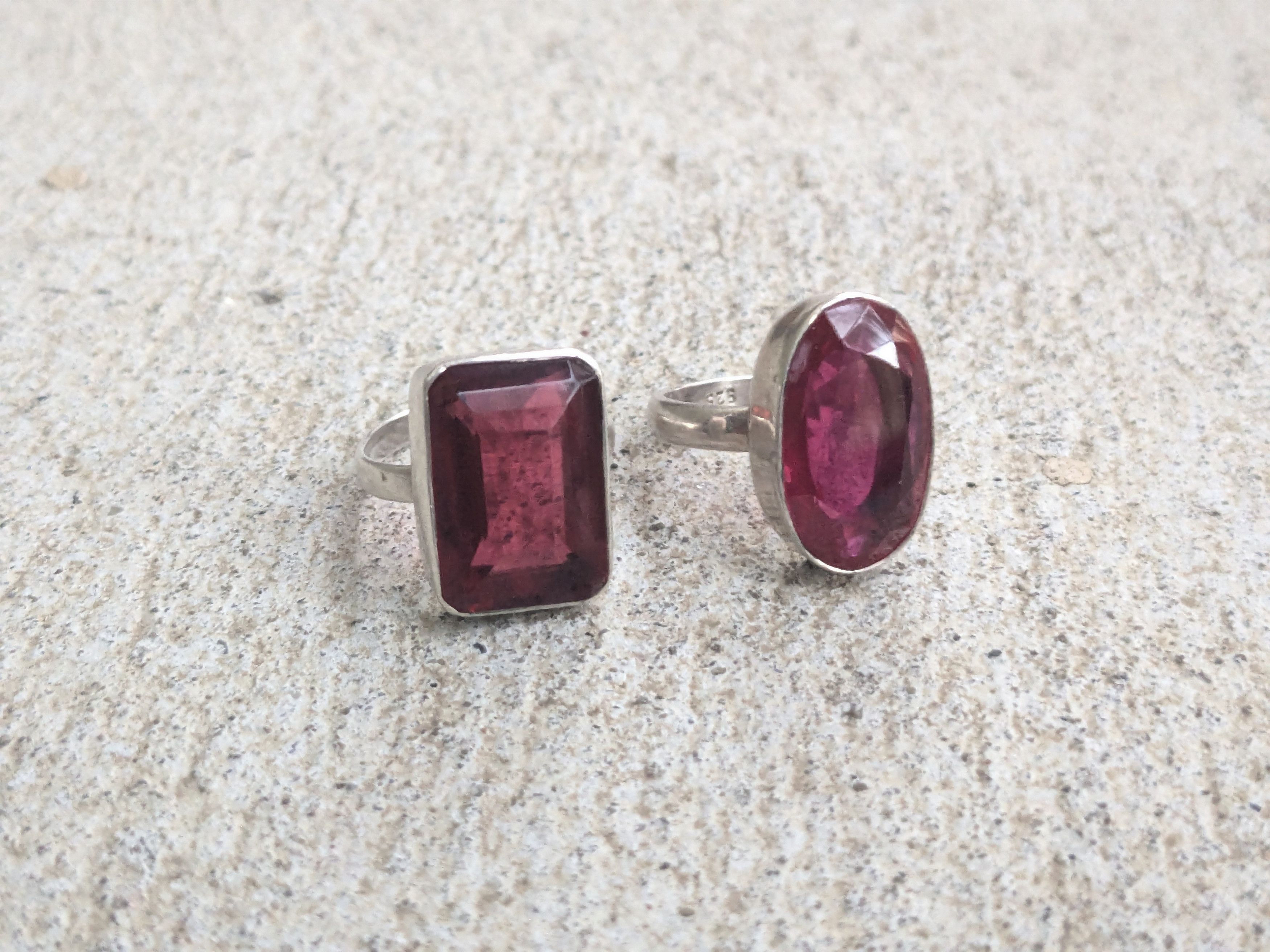 Jewelry × Vintage Vintage Sterling Silver Ring Red Glass 6.5 8.5 Rectangle Size ONE SIZE - 1 Thumbnail