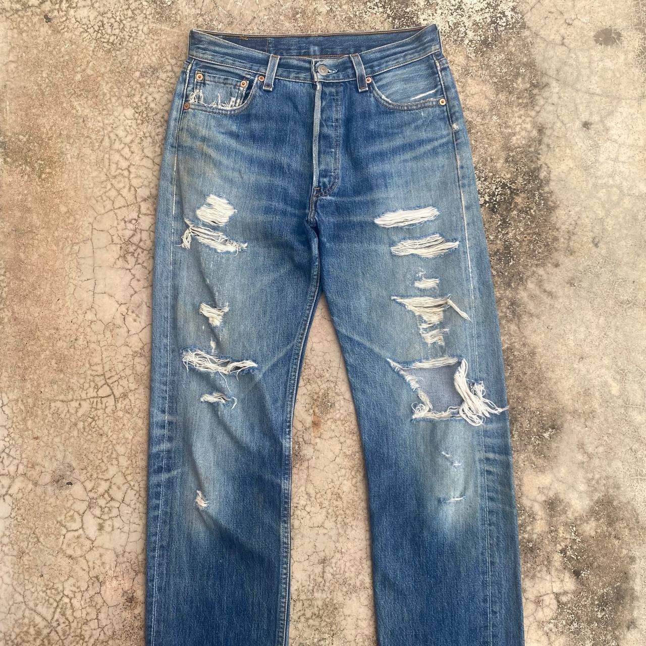 Levi's Vintage Clothing × Vintage KURT COBAIN VINTAGE LEVIS 501 DISTRESSED DIRTY JEAN BJ07-07 Size US 29 - 9 Thumbnail
