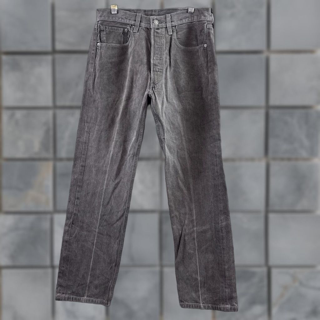 Levi's VINTAGE Levis 501 Jeans Mens 30x30 Black Button Fly Denim Pant Faded Straight Tag32x32 Size US 32 / EU 48 - 1 Thumbnail