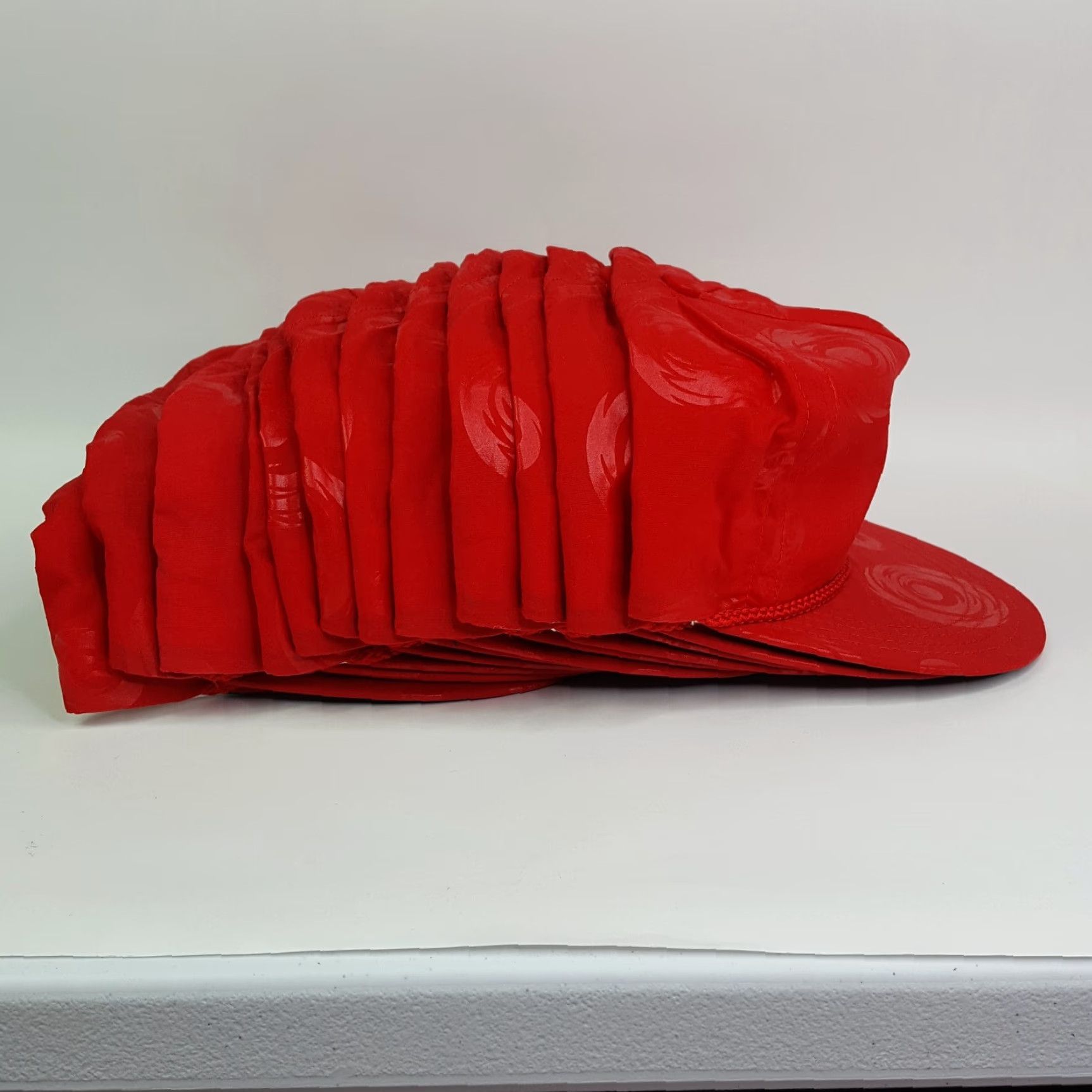 Vintage VINTAGE VTG Red Swirl Trucker Hat Blank USA Snapback Adjustable Retro Cap 80s Size ONE SIZE - 2 Thumbnail