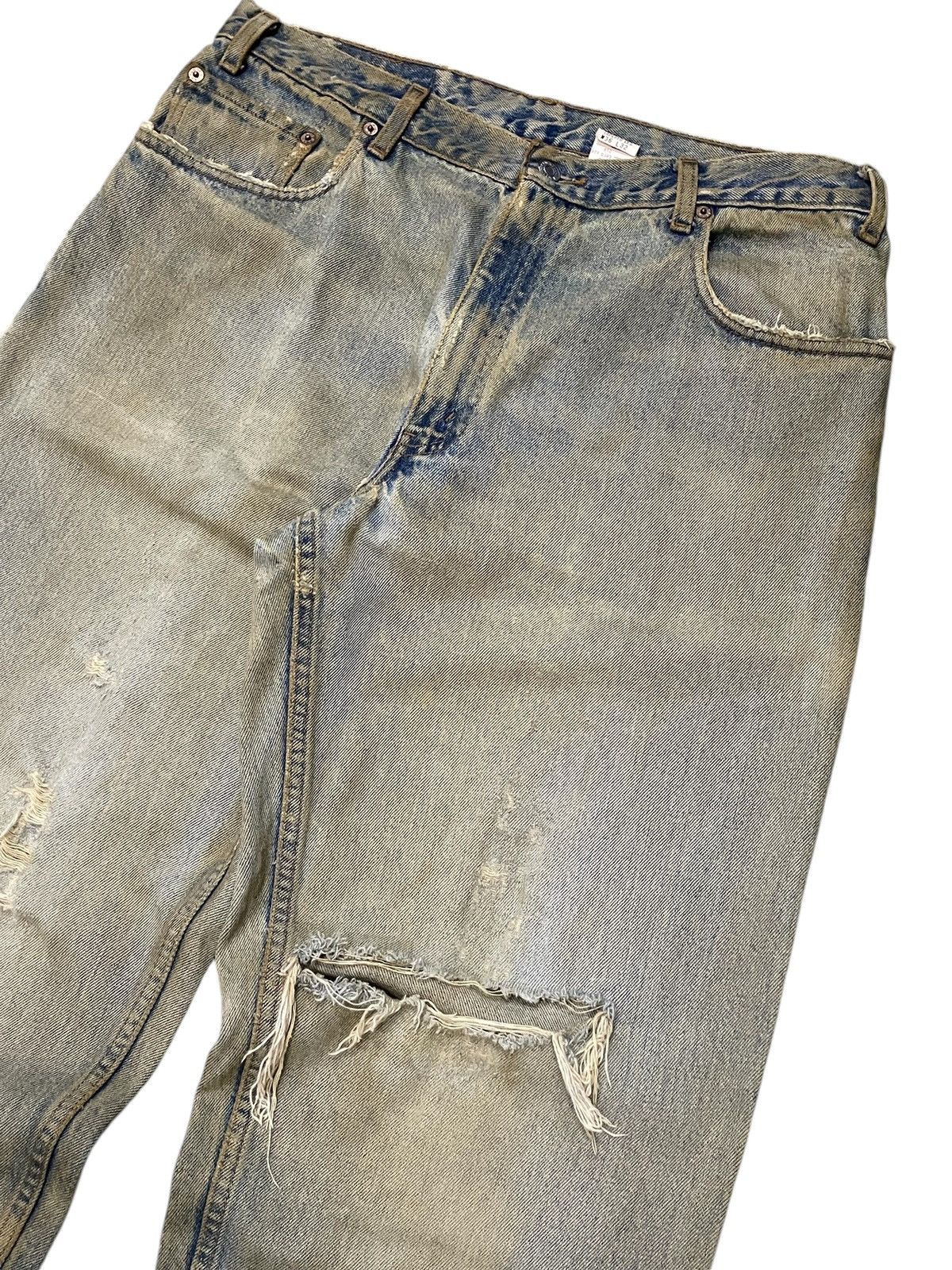 Levi's × Vintage Vintage Levis 560 Tapered Leg Loose Mud Wash Jeans Size US 35 - 3 Thumbnail