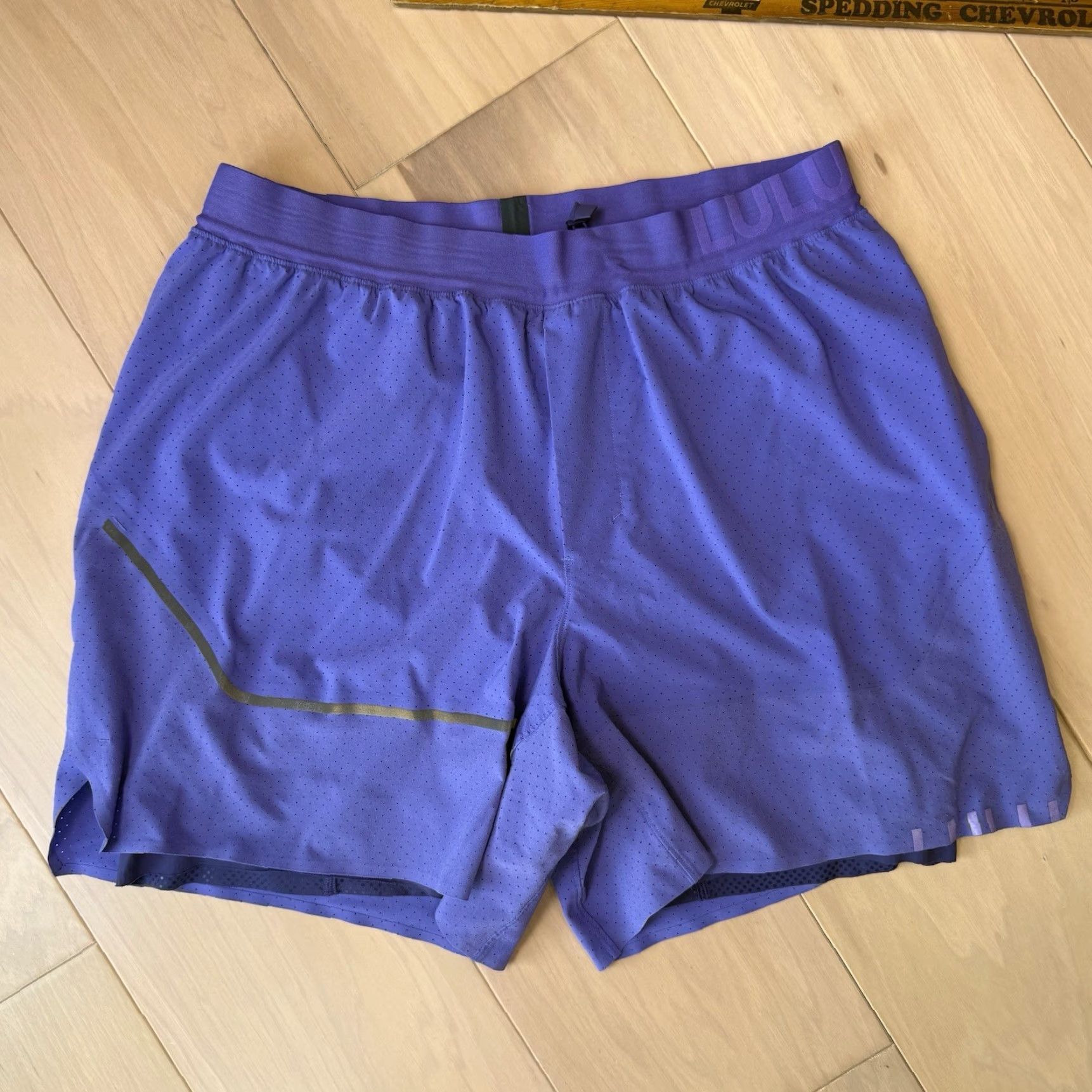 Lululemon Lululemon Surge Shorts Large Purple Lined Athletic Activewear Men Shirt? Size US 33 - 2 Thumbnail