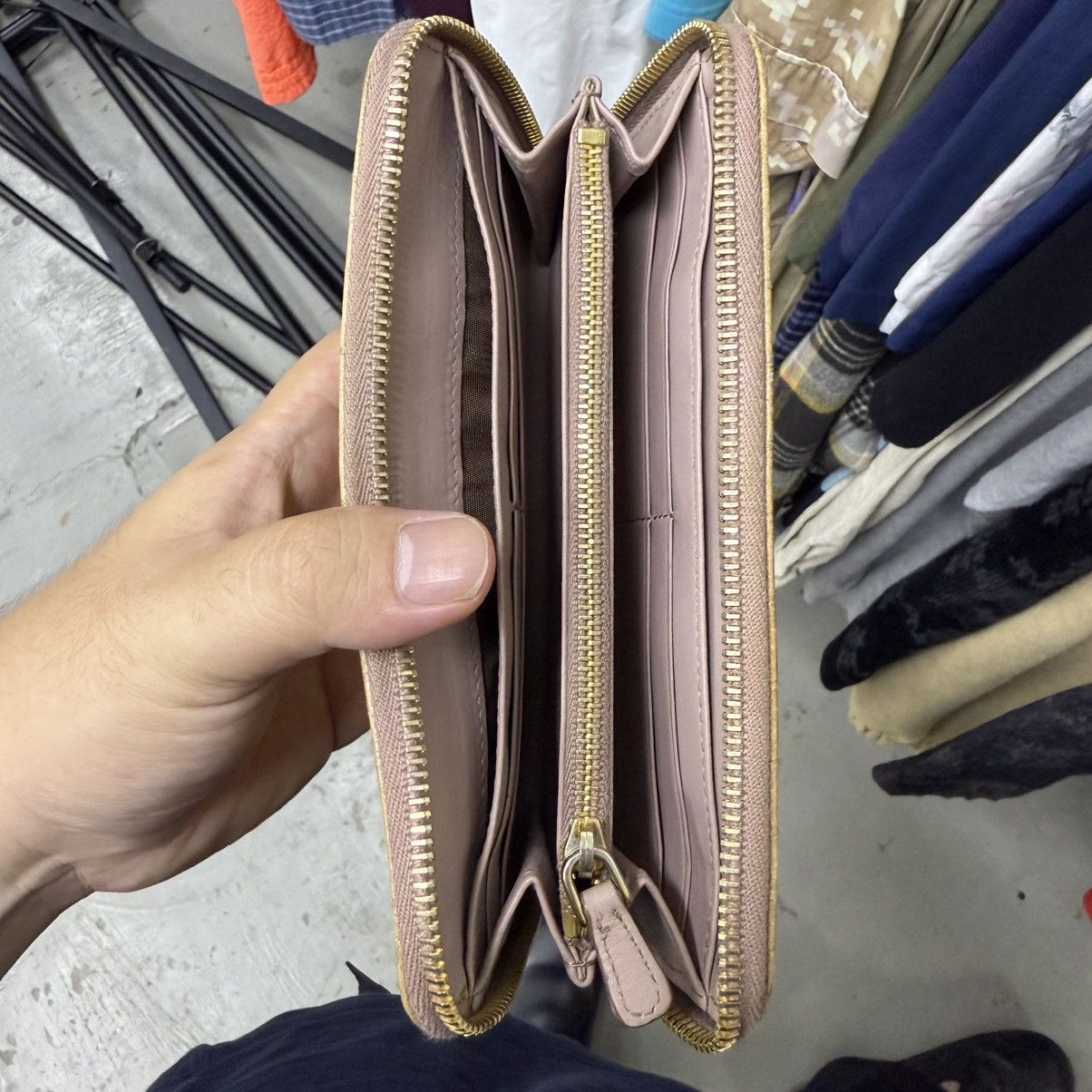 Miu Miu Vintage Miu Miu Runaway Croc Beige Long Wallet Archive Size ONE SIZE - 11 Thumbnail