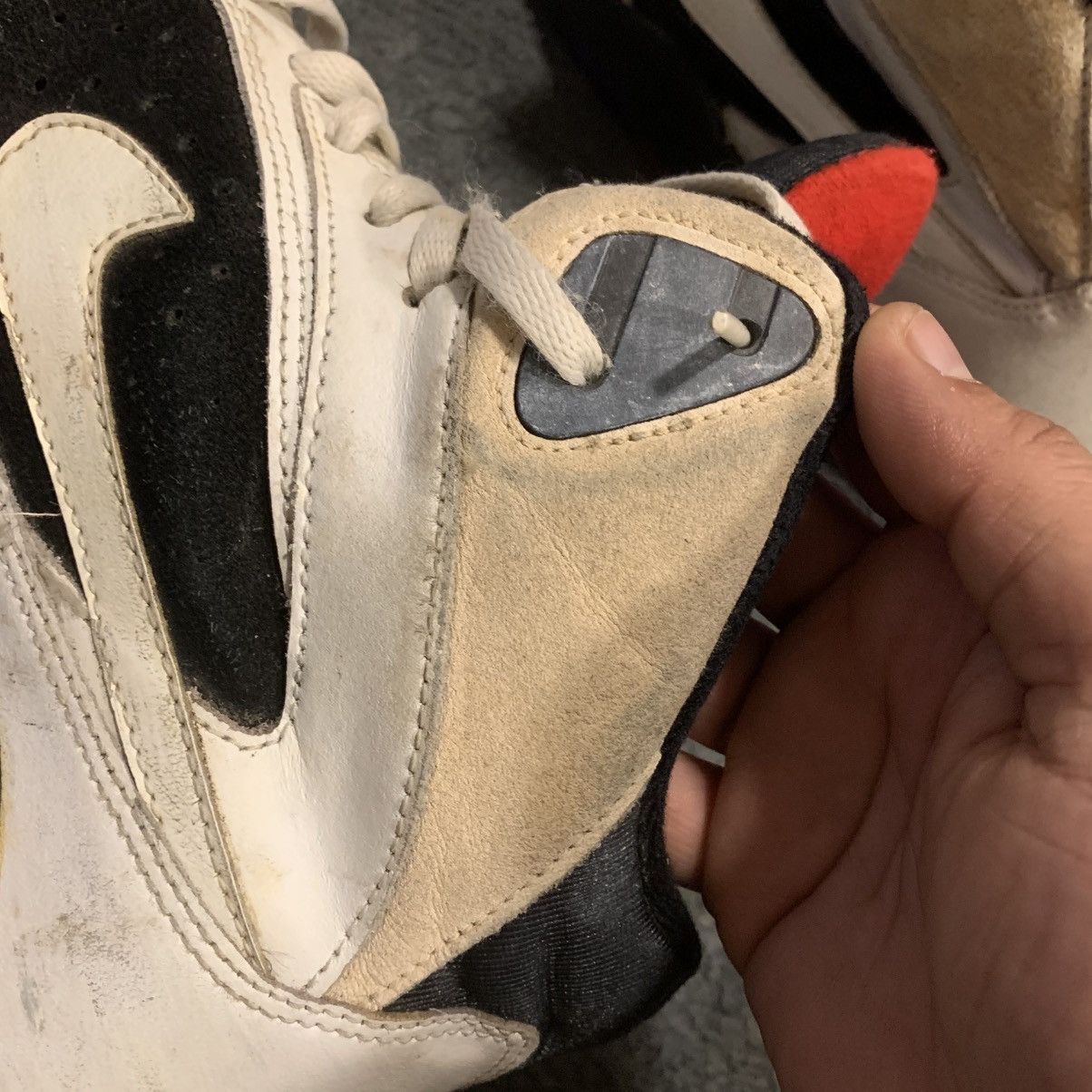 Nike VINTAGE 1993 NIKE FLIGHT SNEAKERS Size US 13 / EU 46 - 16 Thumbnail