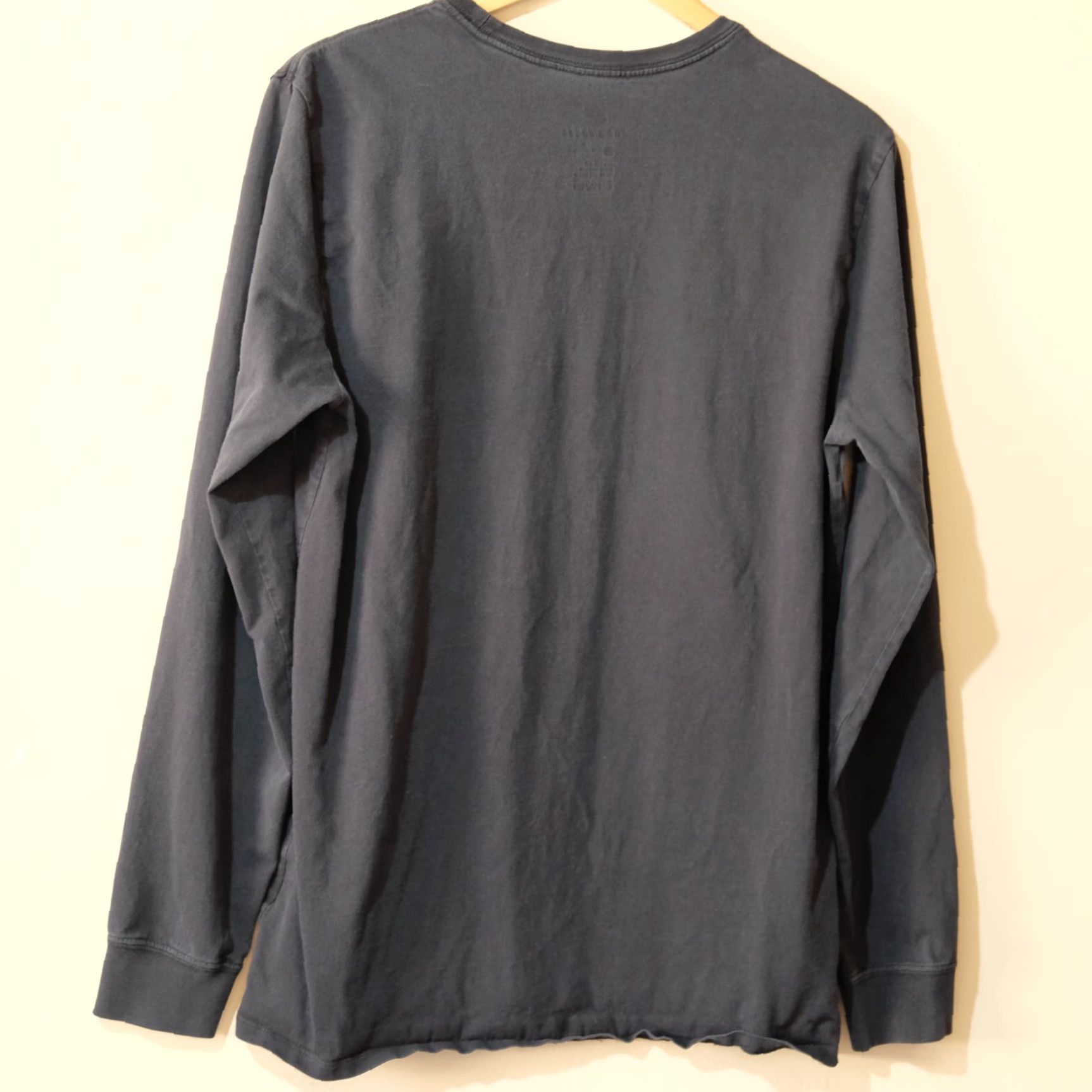 Nike Nike Tee Long Sleeve Shirt Mens L Black Logo 100% Cotton Regular Crew Neck Lightweight Fall Winter Spring Size US L / EU 52-54 / 3 - 4 Thumbnail