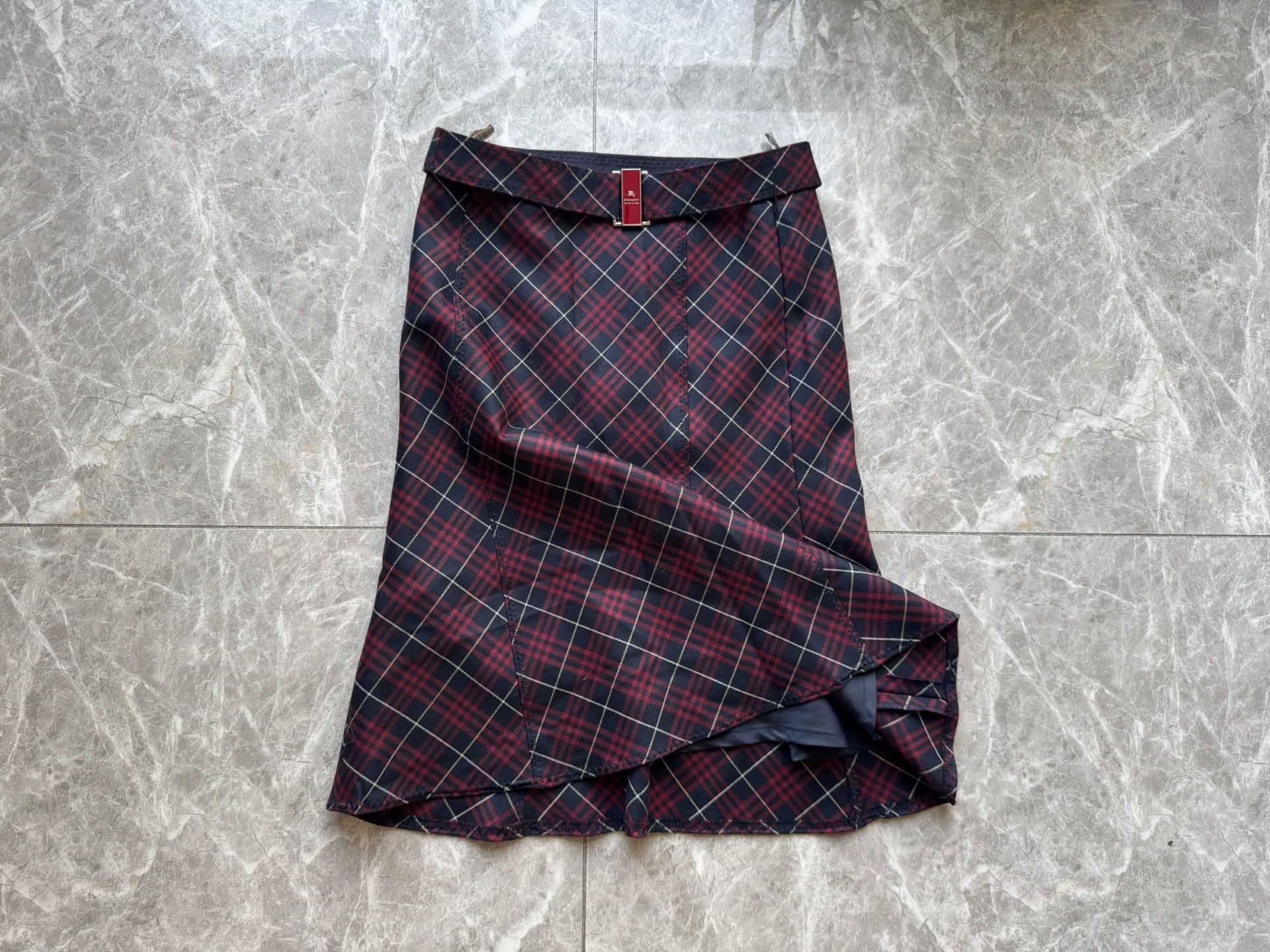 Burberry Burberry Vintage Plaid Skirt - dmc Size US 29 - 1 Thumbnail