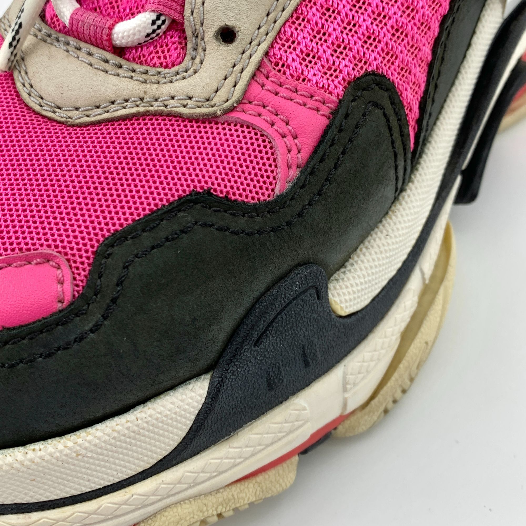 Balenciaga Balenciaga Womens Triple S Pink & Black Lace-Up Sneakers Siz Size US 6 / IT 36 - 3 Thumbnail