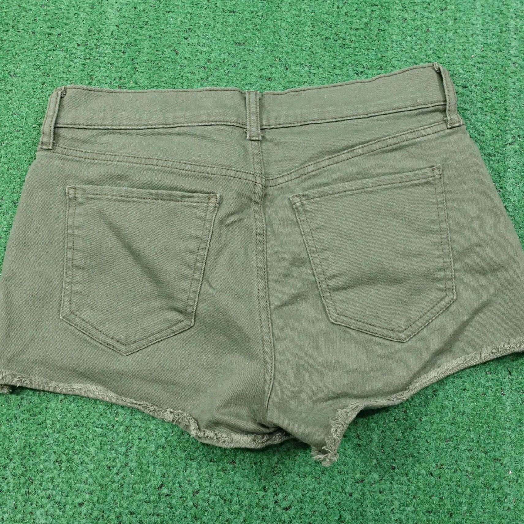 Old Navy Old Navy Women's Boyfriend Shorts 6 Regular Green Denim Casual Summer Frayed Hem Size 28" / US 6 / IT 42 - 3 Thumbnail