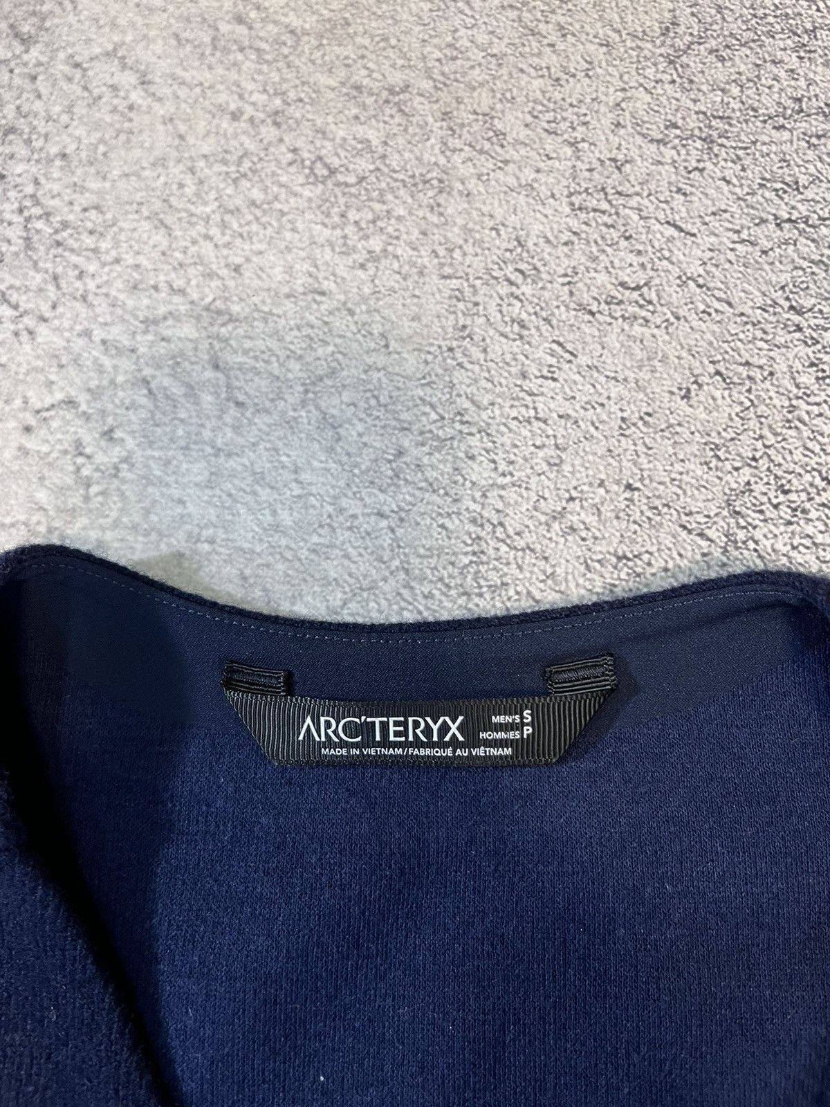 Arc'teryx Arcteryx Mens Sweater Pullover Donavan V-Neck Wool Blue Size US S / EU 44-46 / 1 - 7 Thumbnail