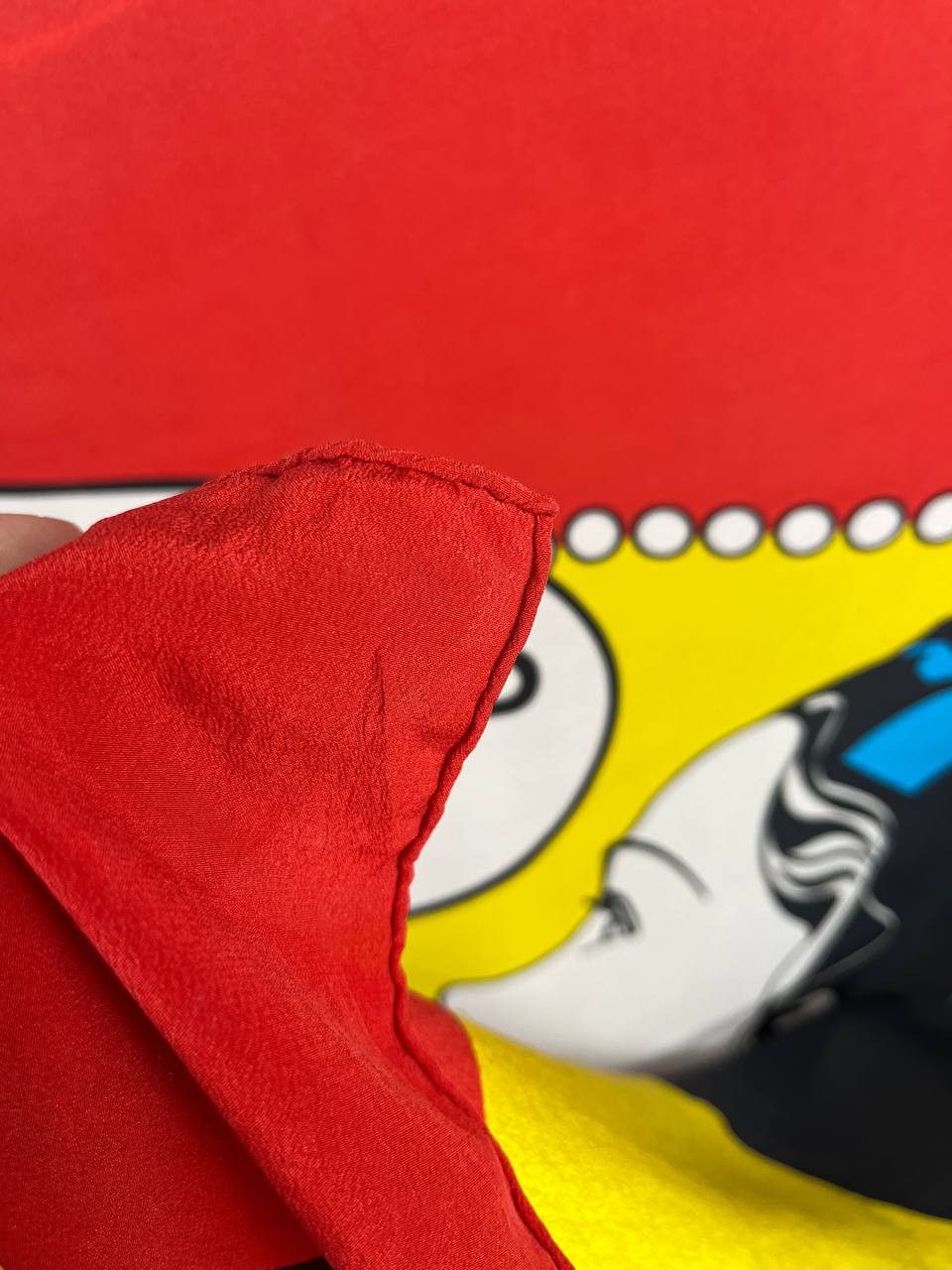Chanel Vtg CHANEL Pop Art Silk Scarf "Just A Drop Of N°5" Size ONE SIZE - 2 Thumbnail