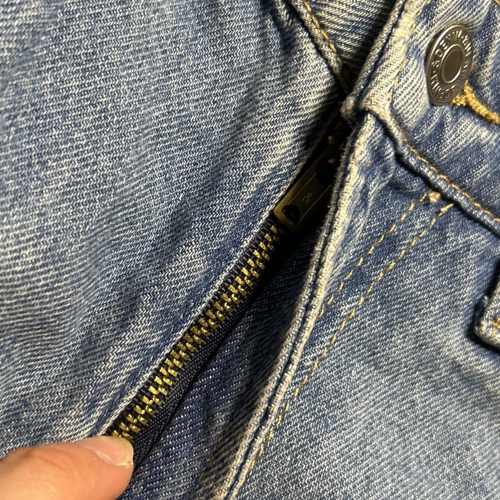 H&M Beyond Baggy Jeans Womens 8 - 30x31 Raw Hem Hamilton Loose Size 30" / US 8 / IT 44 - 18 Thumbnail
