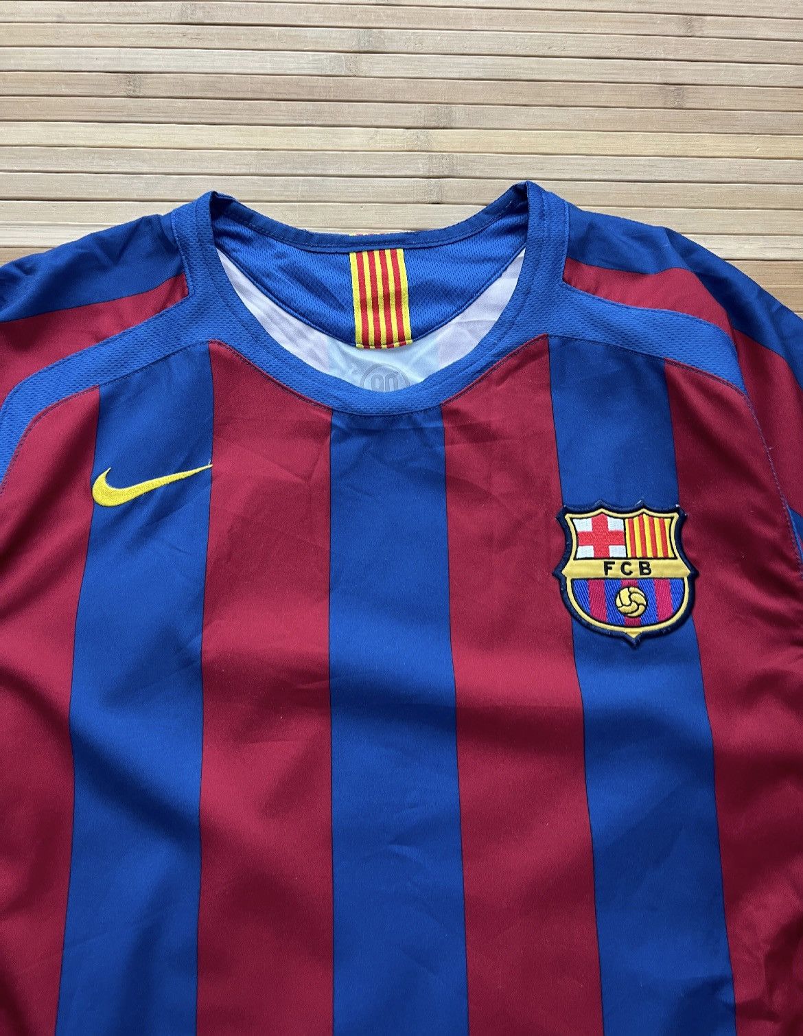 Nike Barcelona 2005/06 Home Kit Size US M / EU 48-50 / 2 - 2 Thumbnail