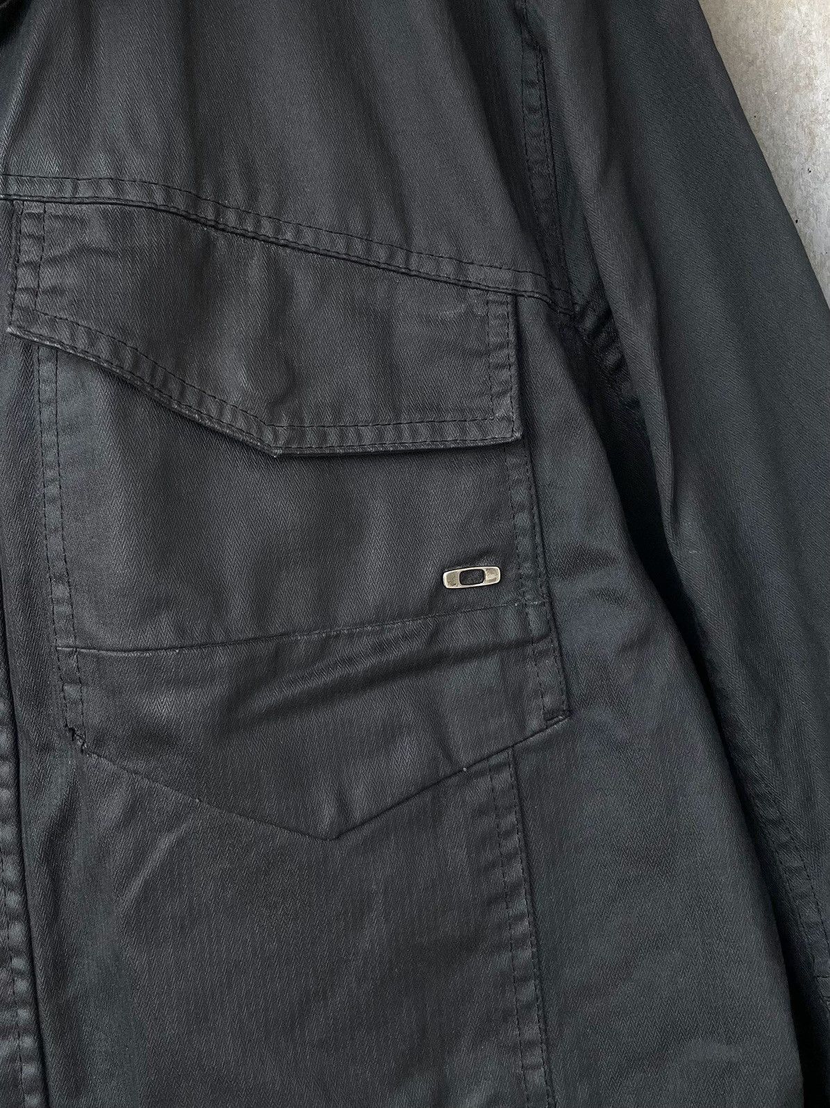 Oakley Vintage Y2K Oakley Metal Logo Avant Garde Military Jacket Size US L / EU 52-54 / 3 - 2 Thumbnail