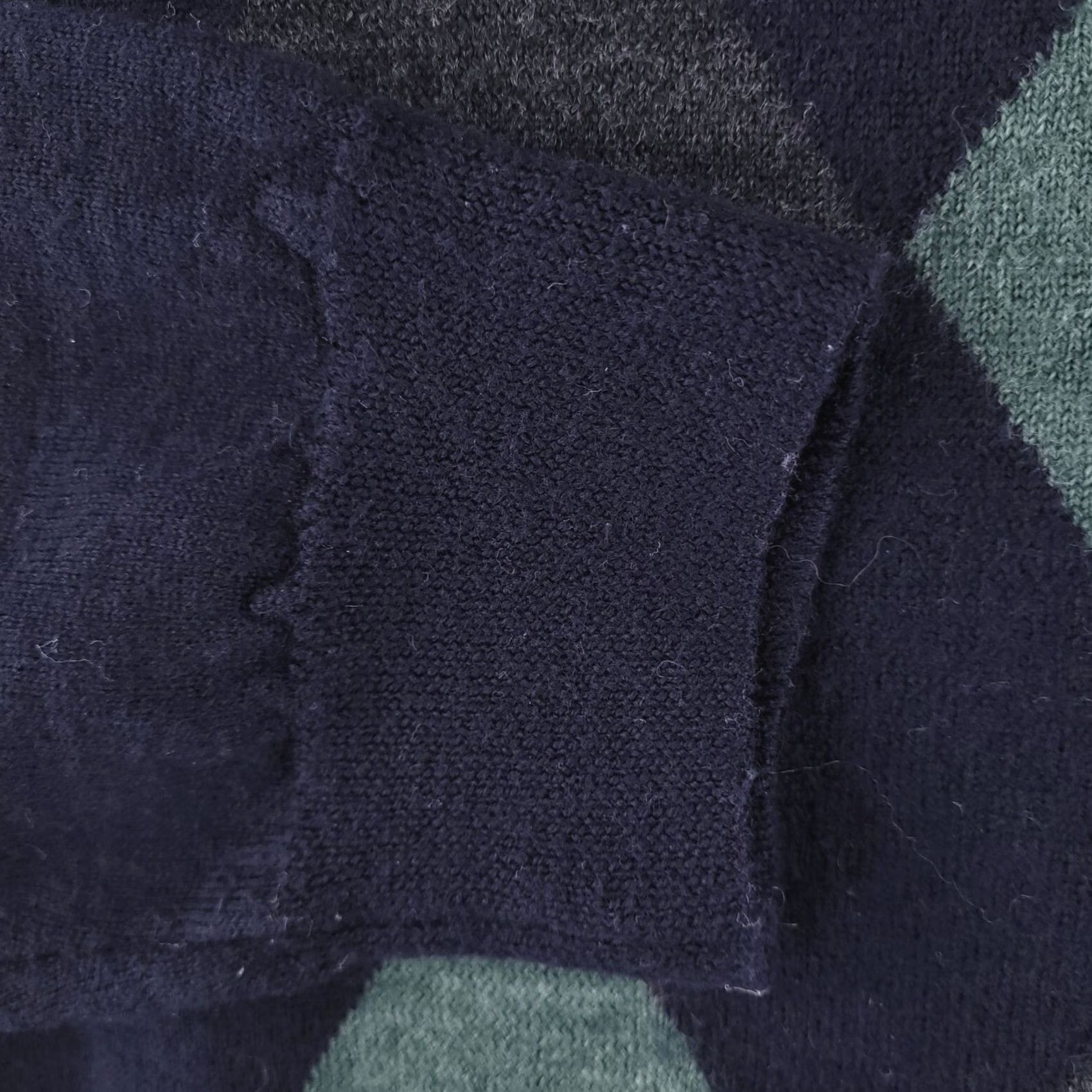 Lyle & Scott Lyle & Scott Sweater Mens L Navy 100% Merino Wool Argyle V-Neck Pullover Virg Size US L / EU 52-54 / 3 - 4 Thumbnail